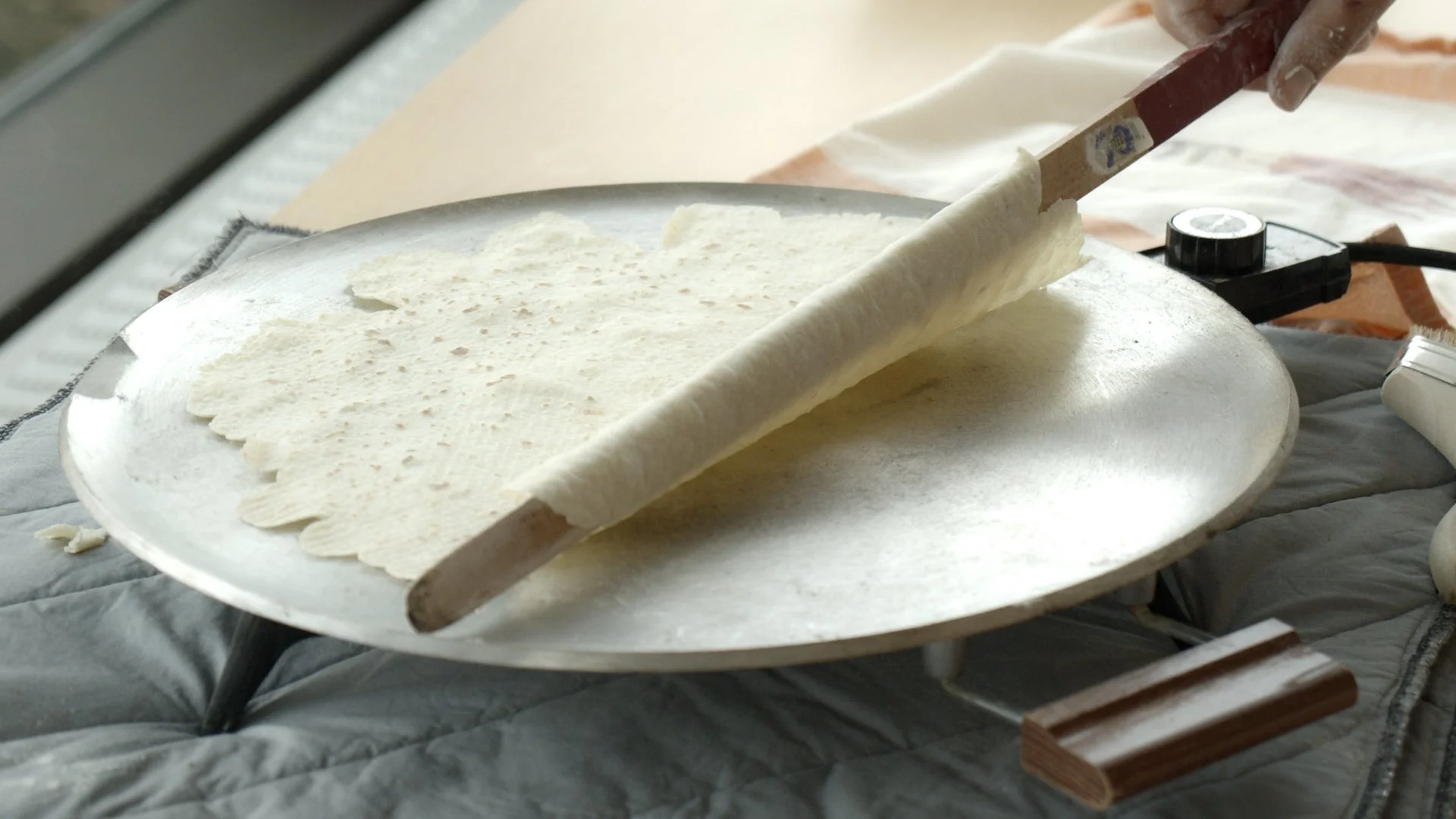 Lefse class with Heidi Eger