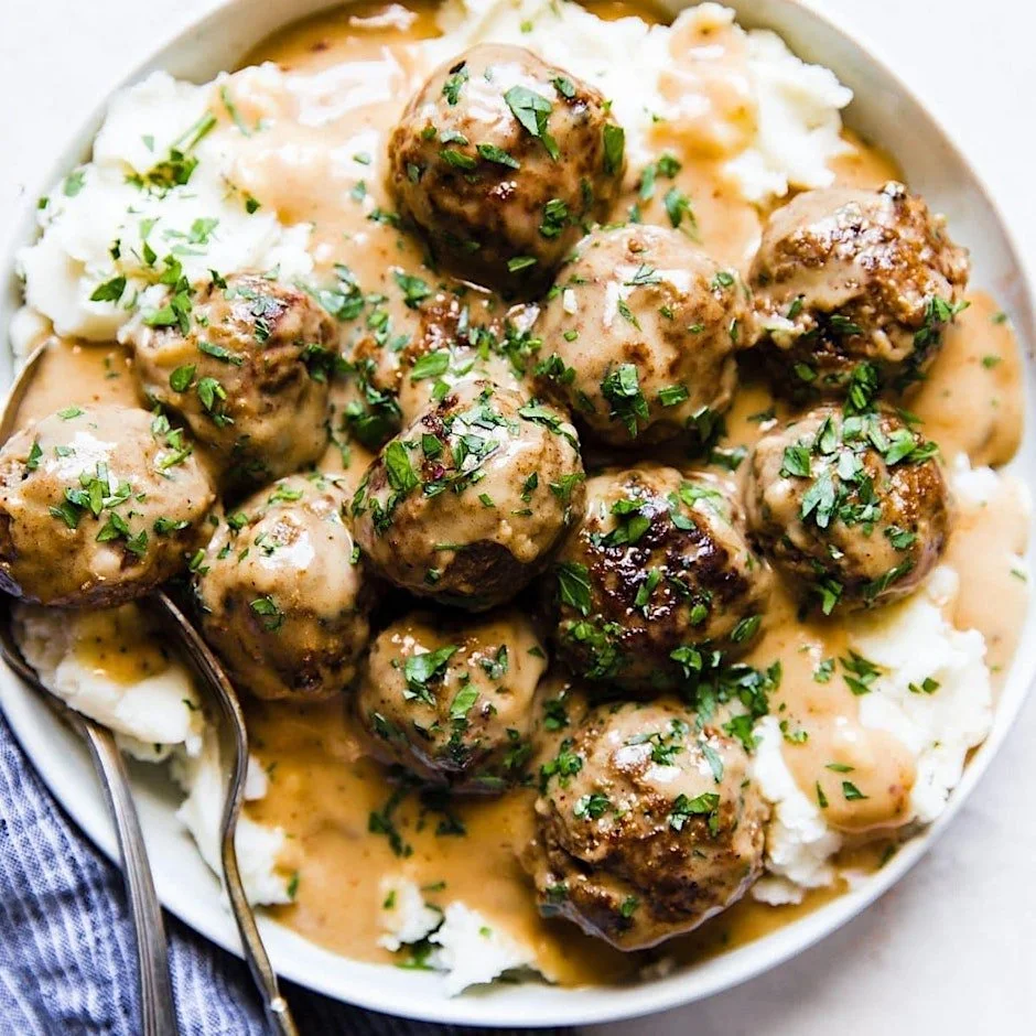 Medisterkraker with Gjetost: Pork meatballs in sauce with Teena Anderson