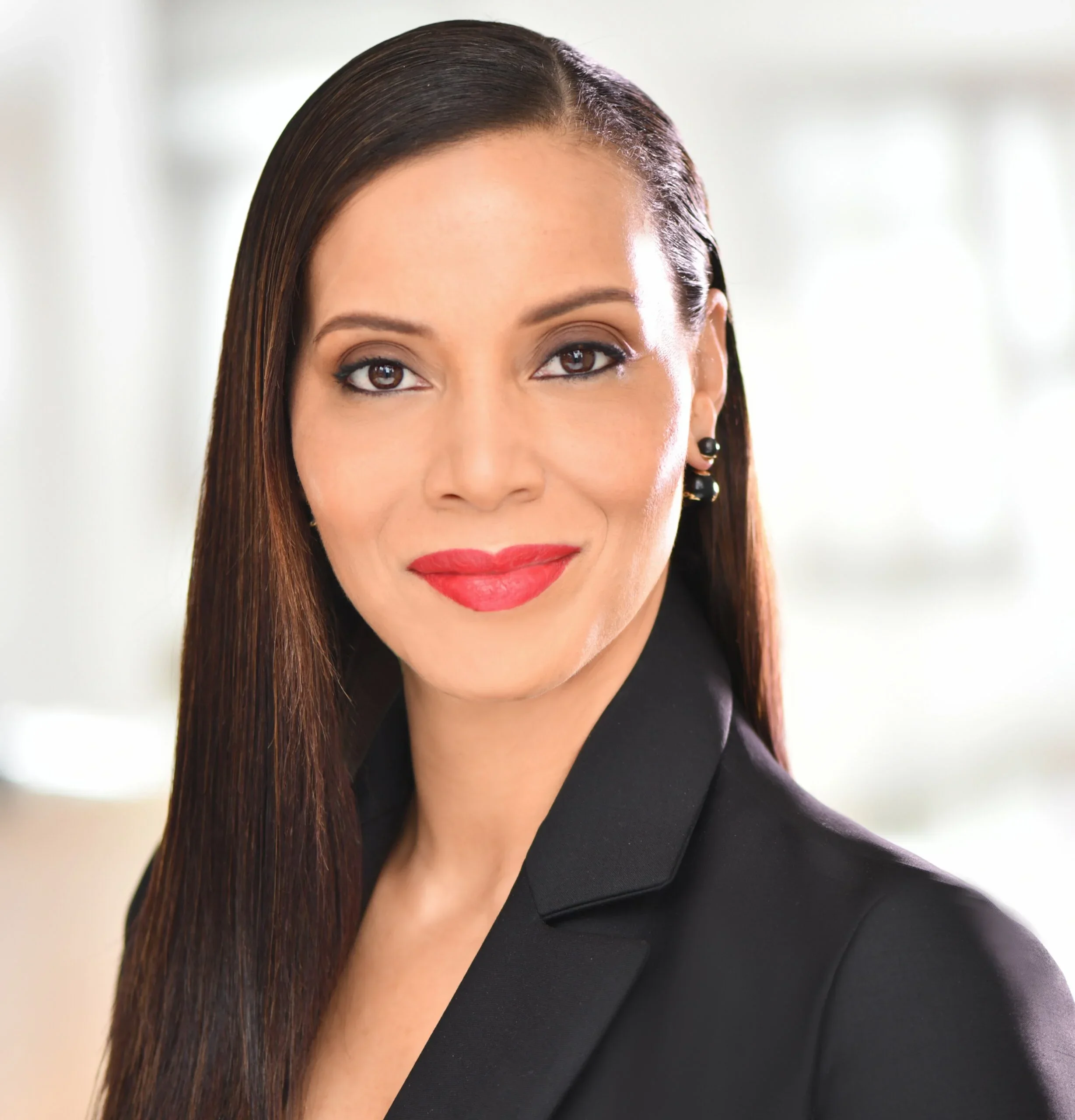 Alumni Executive Breakfast with Sarah Curtis Henry, General Manager, Armani &amp; Valentino Beauty, L’Oréal Luxe