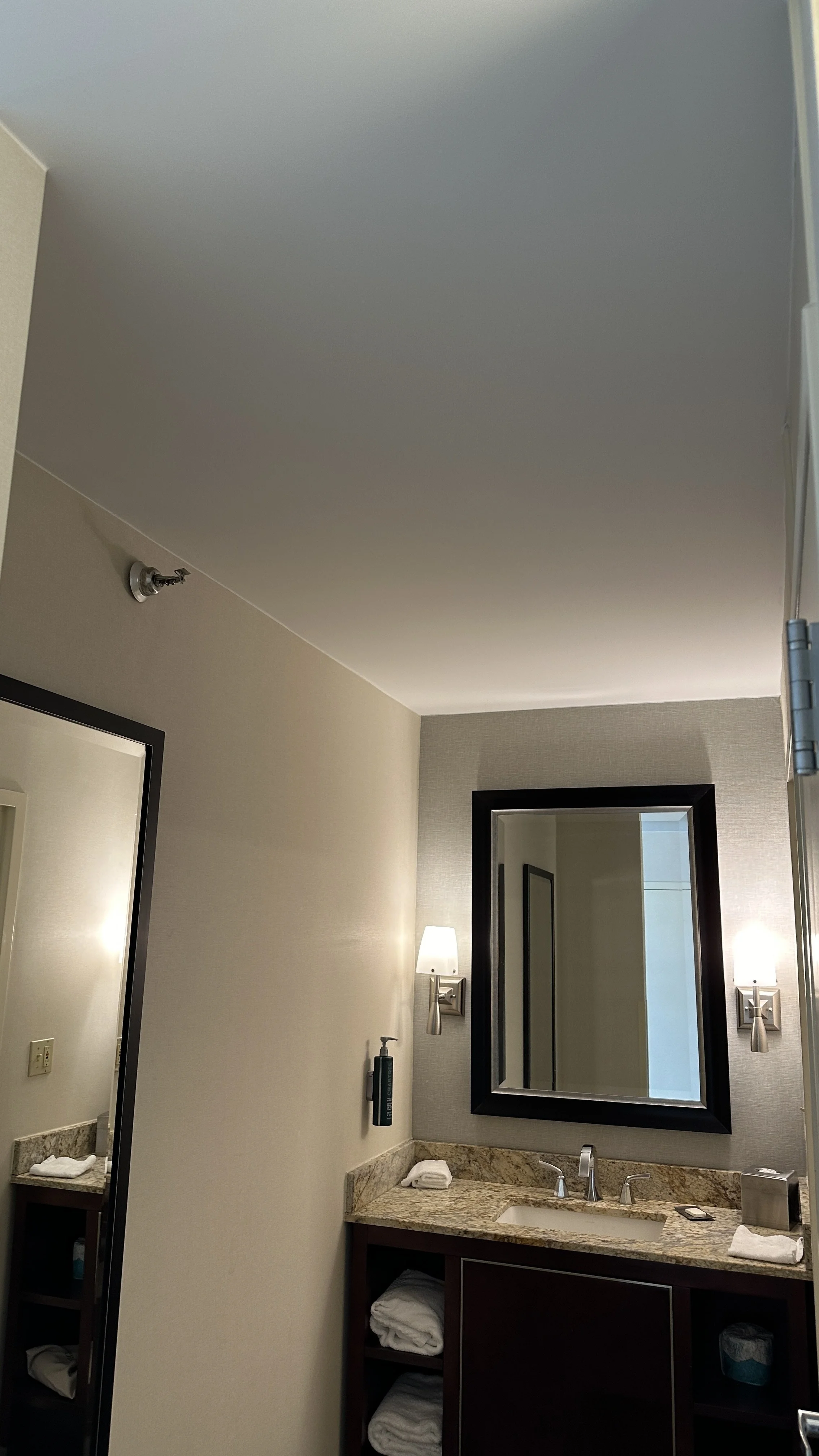 DT Hotel 5.jpg