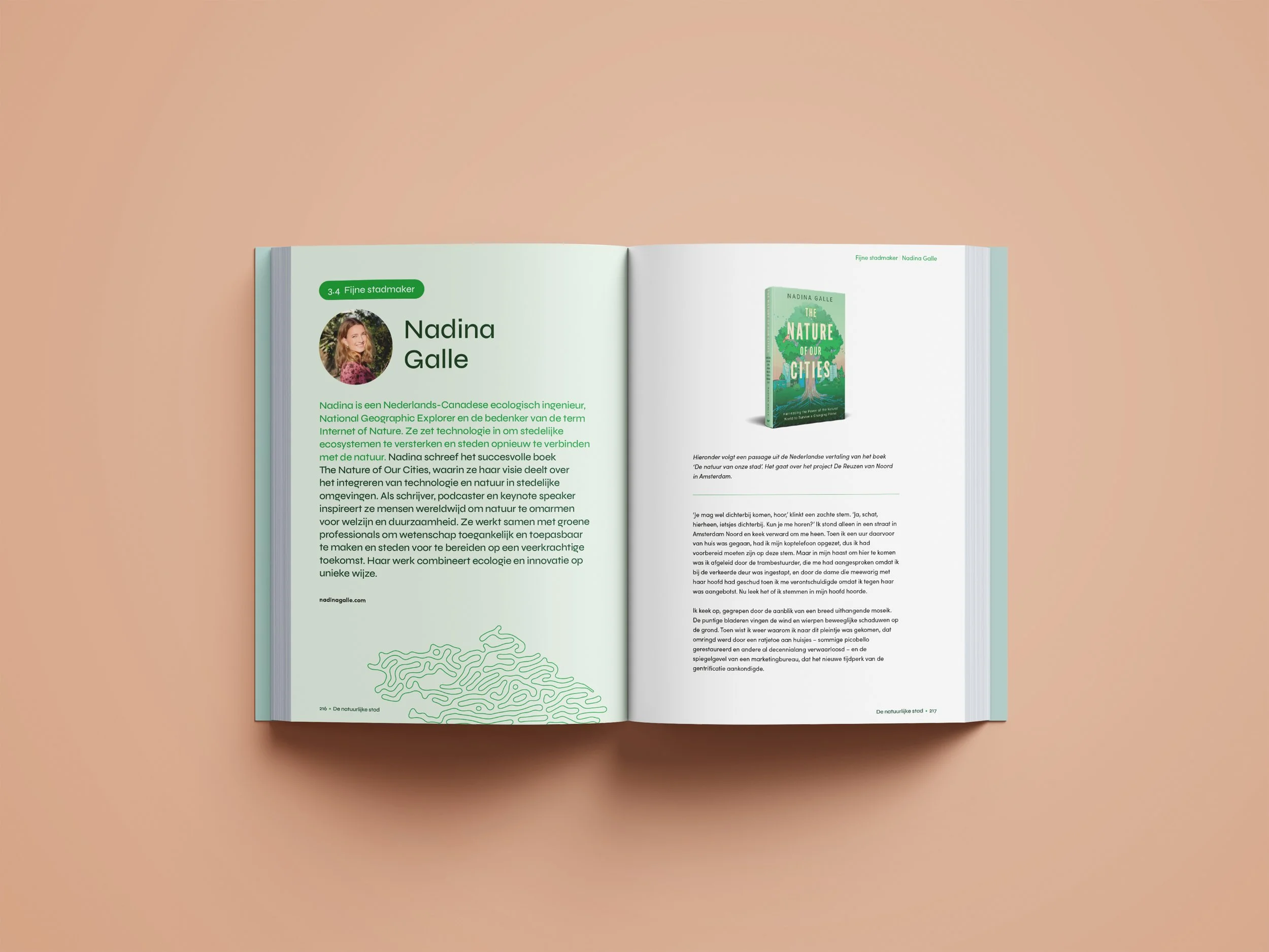 Open magazine met een artikel over Nadina Galle en haar boek 'The Nature of Our Cities', met een foto van haar en een afbeelding van haar boek op de rechterpagina.