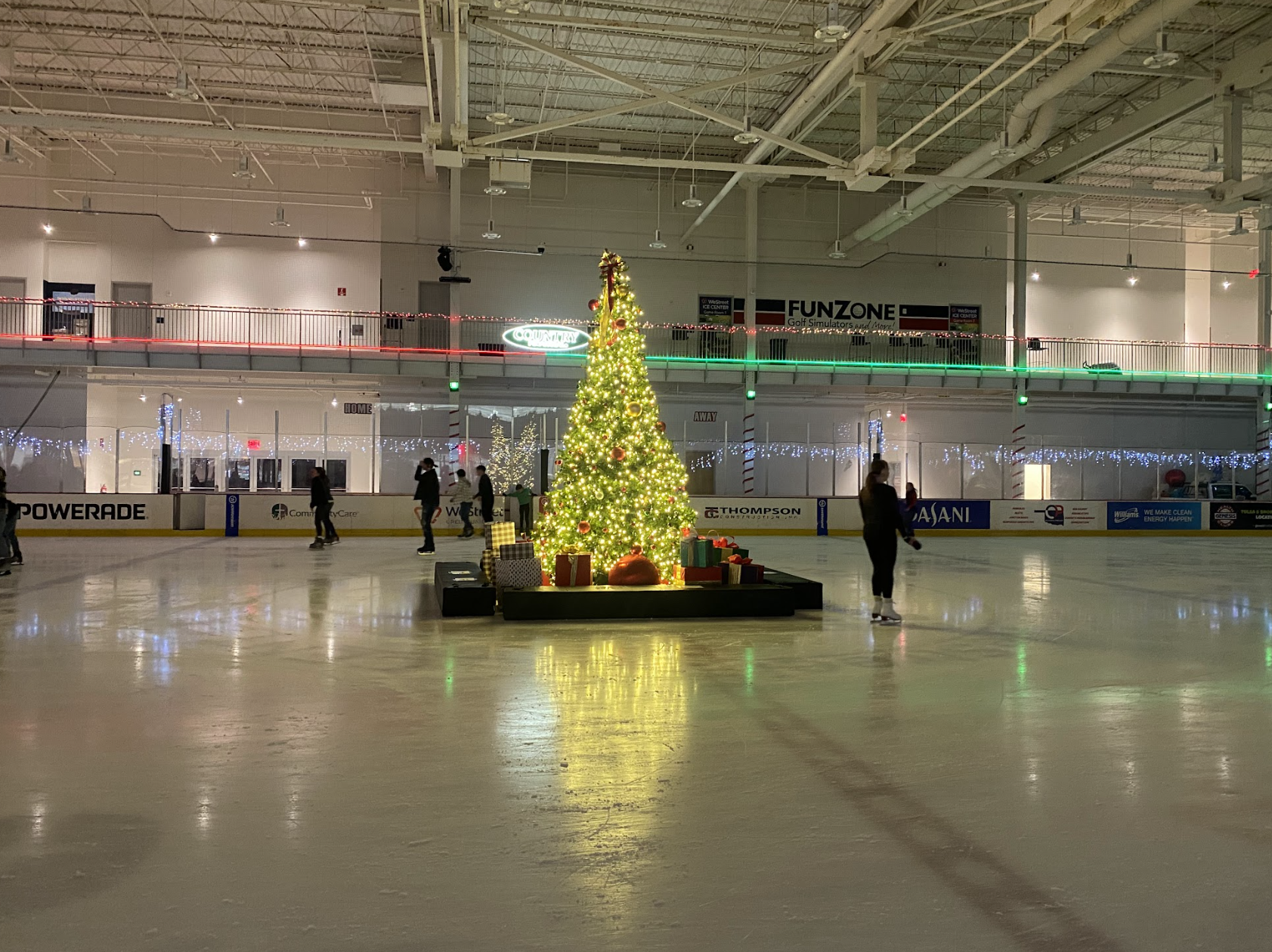 Day 1 of Winter Wonderland 2025/2026 was a huge success! Come on out and skate in our decorated rink and enjoy many fun games and activities until January 4th, 2026!