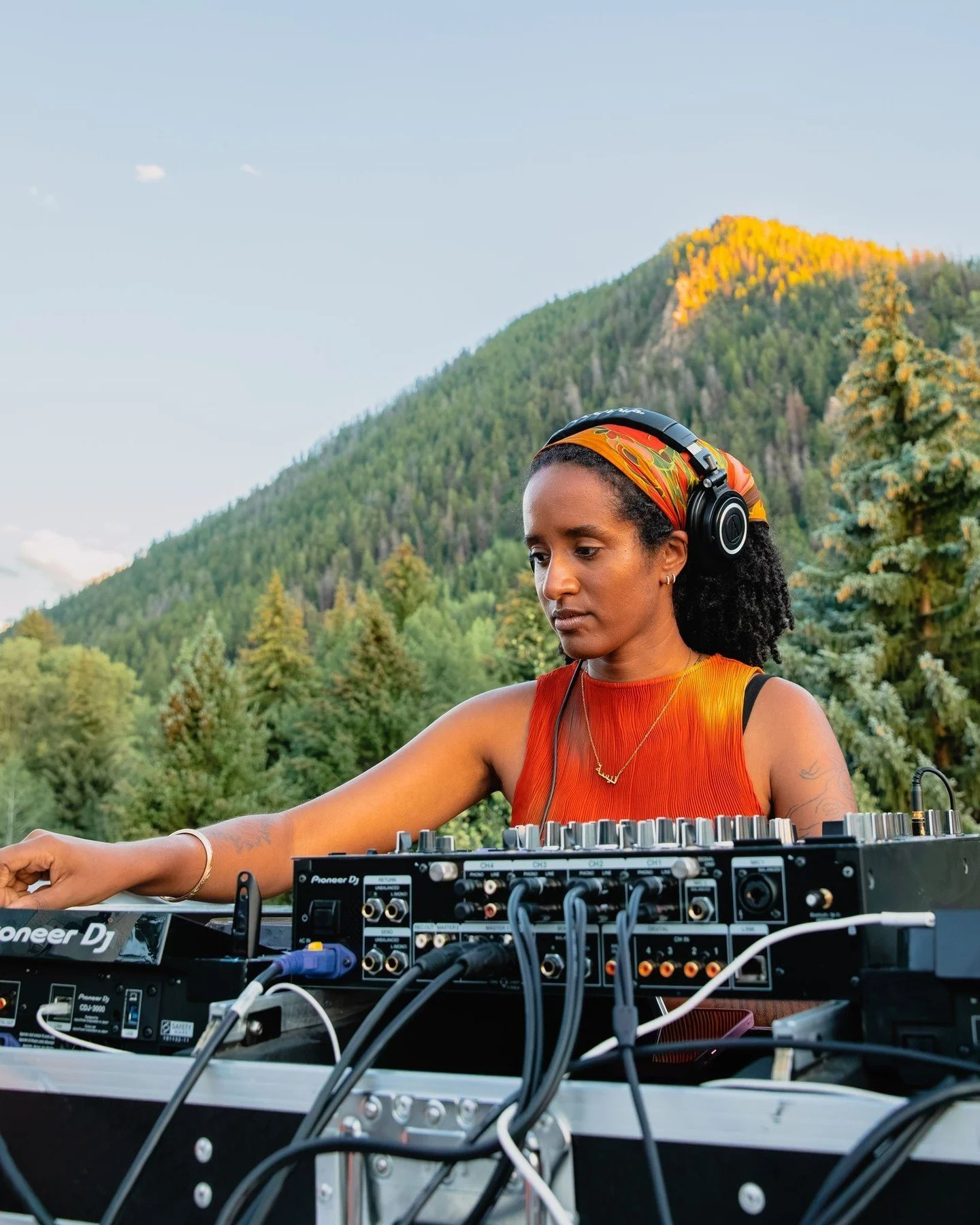 @waspenhotel rooftop parties are 💯

Aspen Marketing Agency | Aspen Photography | Aspen Videography