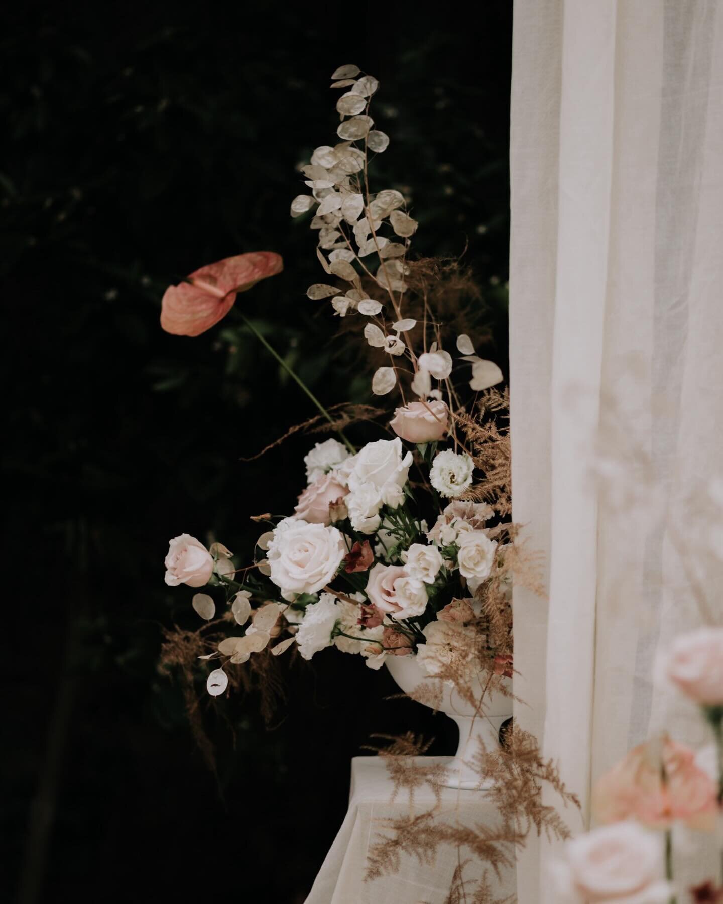 There are so many elements that make a wedding day come alive. The people, the music, the food. But there is also the details. This is really where your personality can shine. 

The flowers, the colour schemes or the decor can all contribute towards 