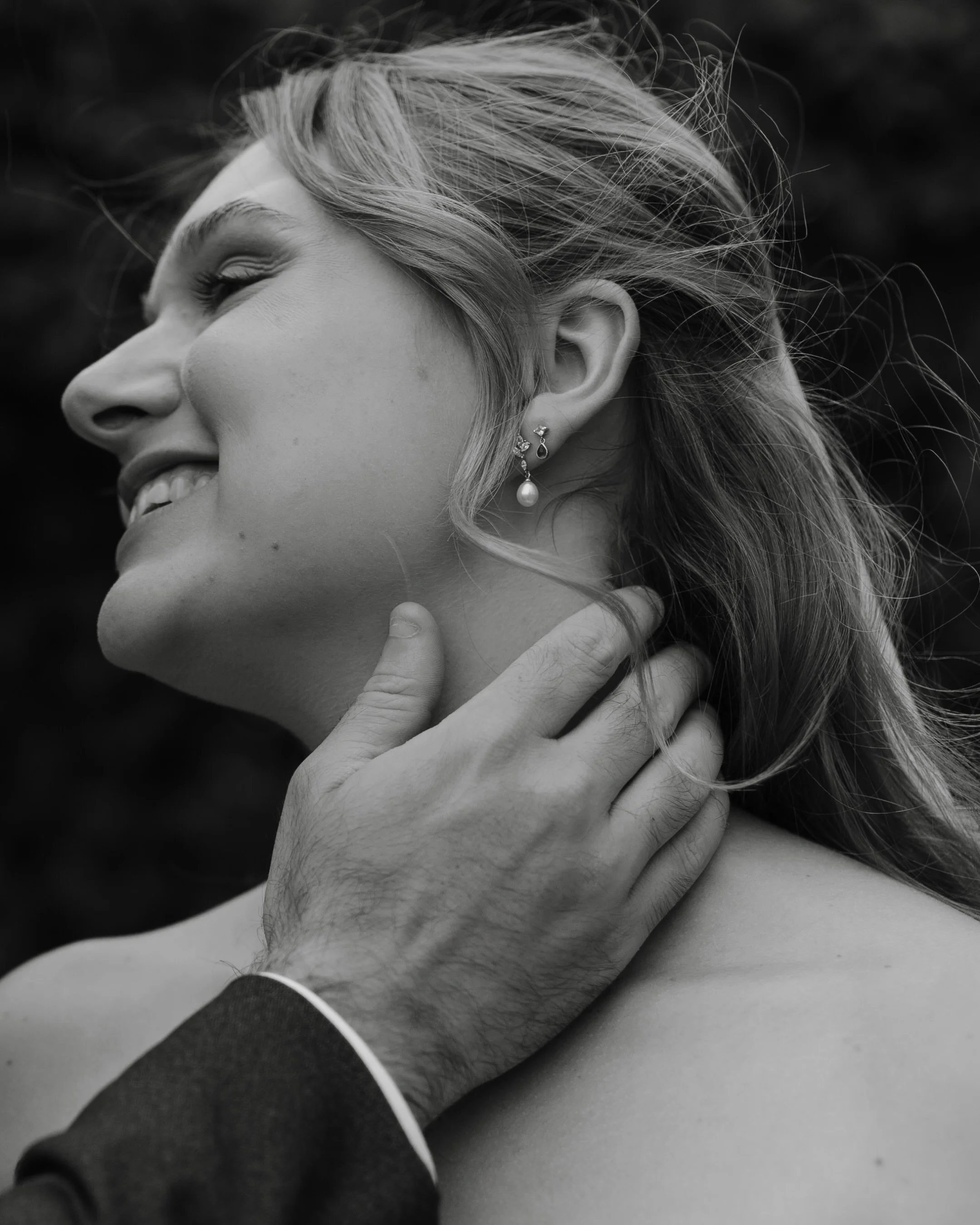 Previews from a gorgeous July wedding with Becky &amp; Ollie. Grateful beyond belief that I get invited to be a part of these epic days. 

Oh and just a little safari as well thrown in. 

Photographer - @lucydracottphoto 
Celebrant - @bethkirkhamcere