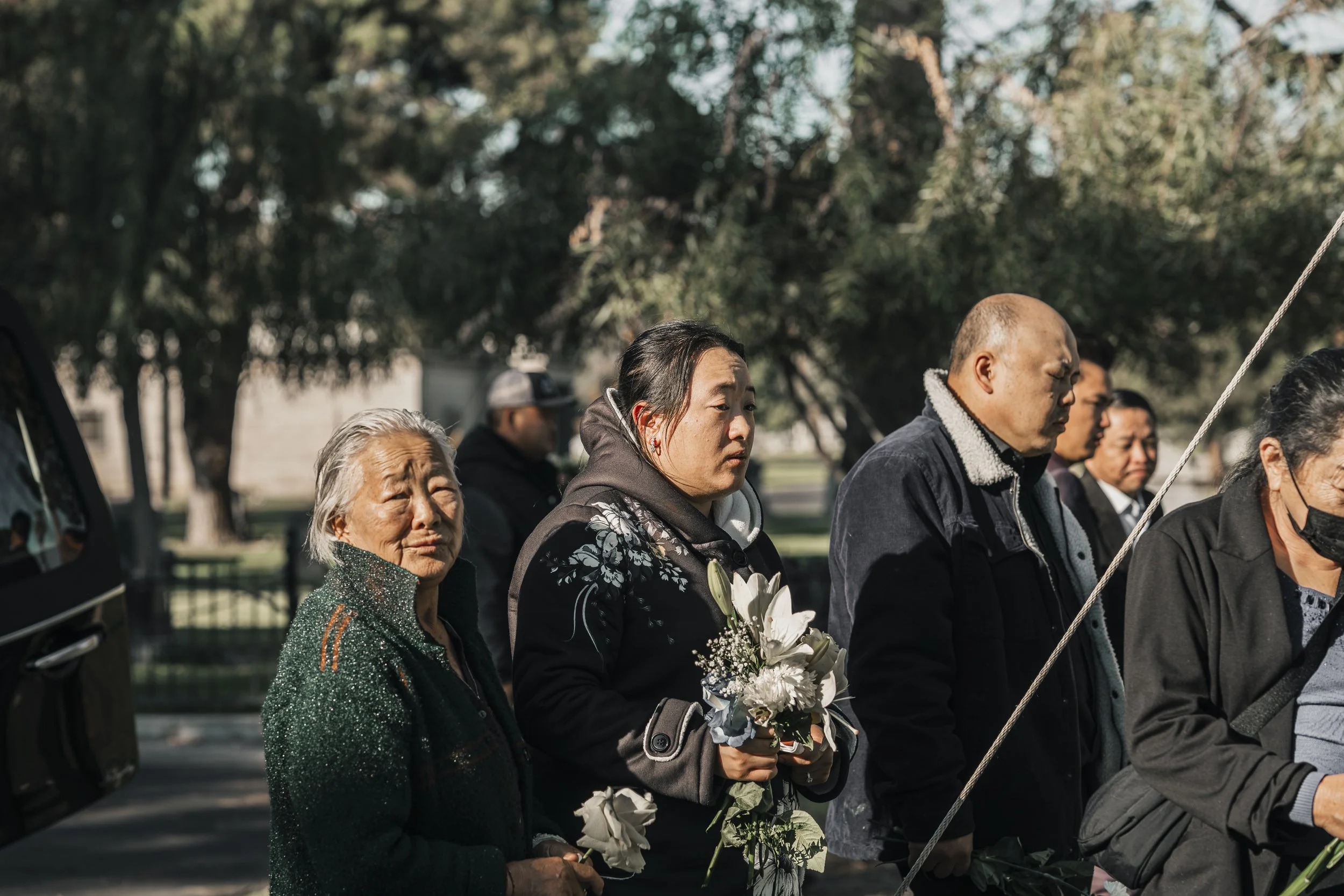 men's volleyball team cheering