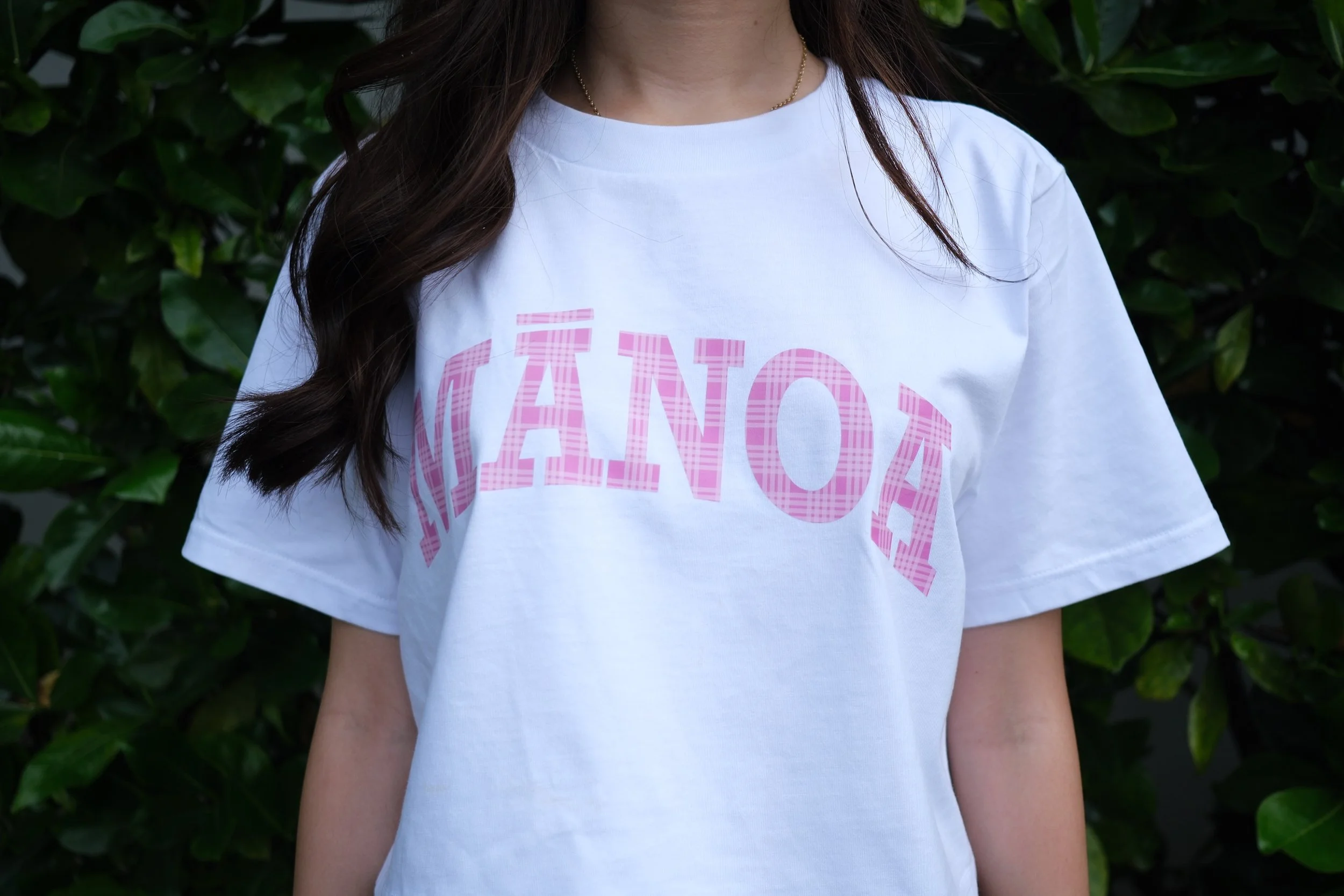 Mānoa Tee (Crop top | Palaka | Pink)