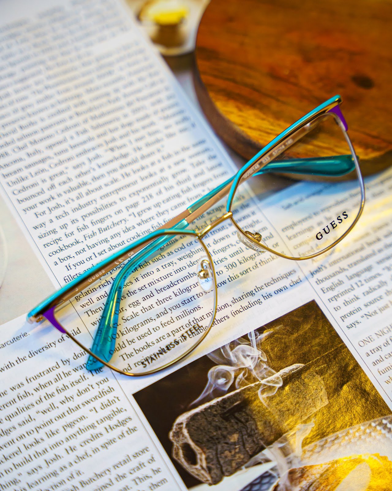 Enhance your vision and style with @guess  eyewear! Whether you're reading, working, or just relaxing, find the perfect frames to complement your look. Explore our range and book a FREE consultation for a full eye checkup today at Icontact Optometris