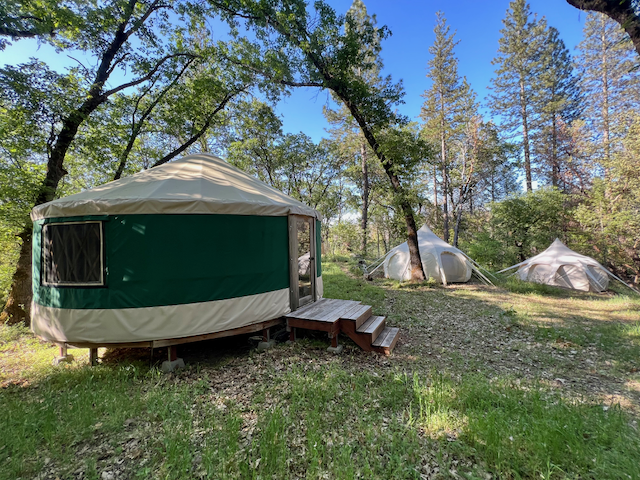 Black Oak Bunkhouse Side View.png