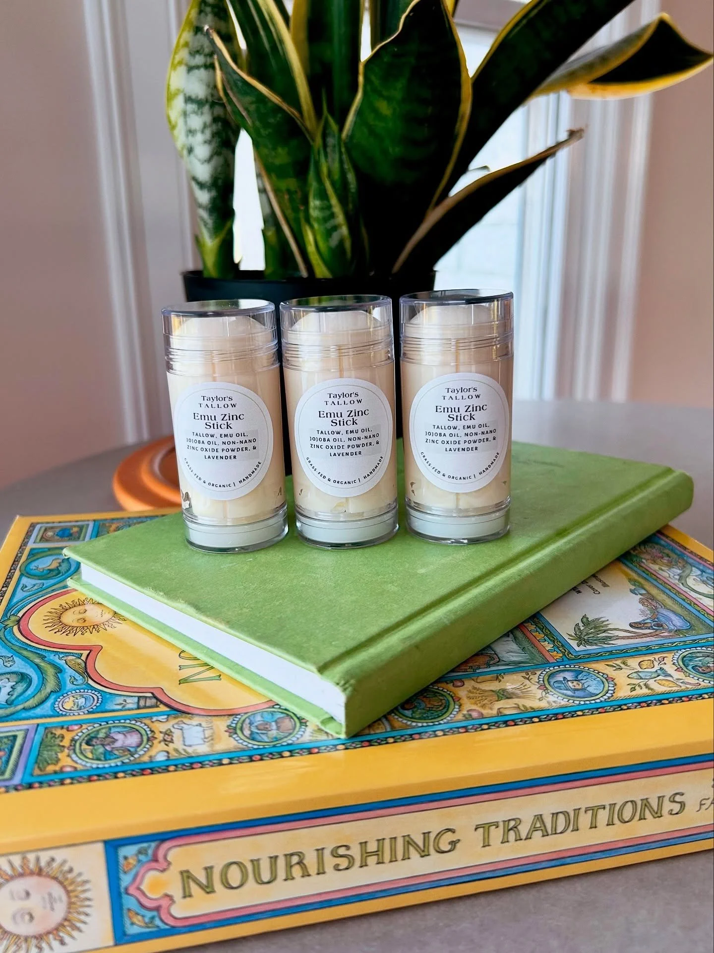 Tallow, emu oil, jojoba oil, non-nano zinc &amp; lavender = the soothing tallow! Emu oil is rich in oleic acid and when combined with tallow penetrates the skin to deliver hydration and reduce inflammation. Excellent for eczema, dry skin, a sunburn o
