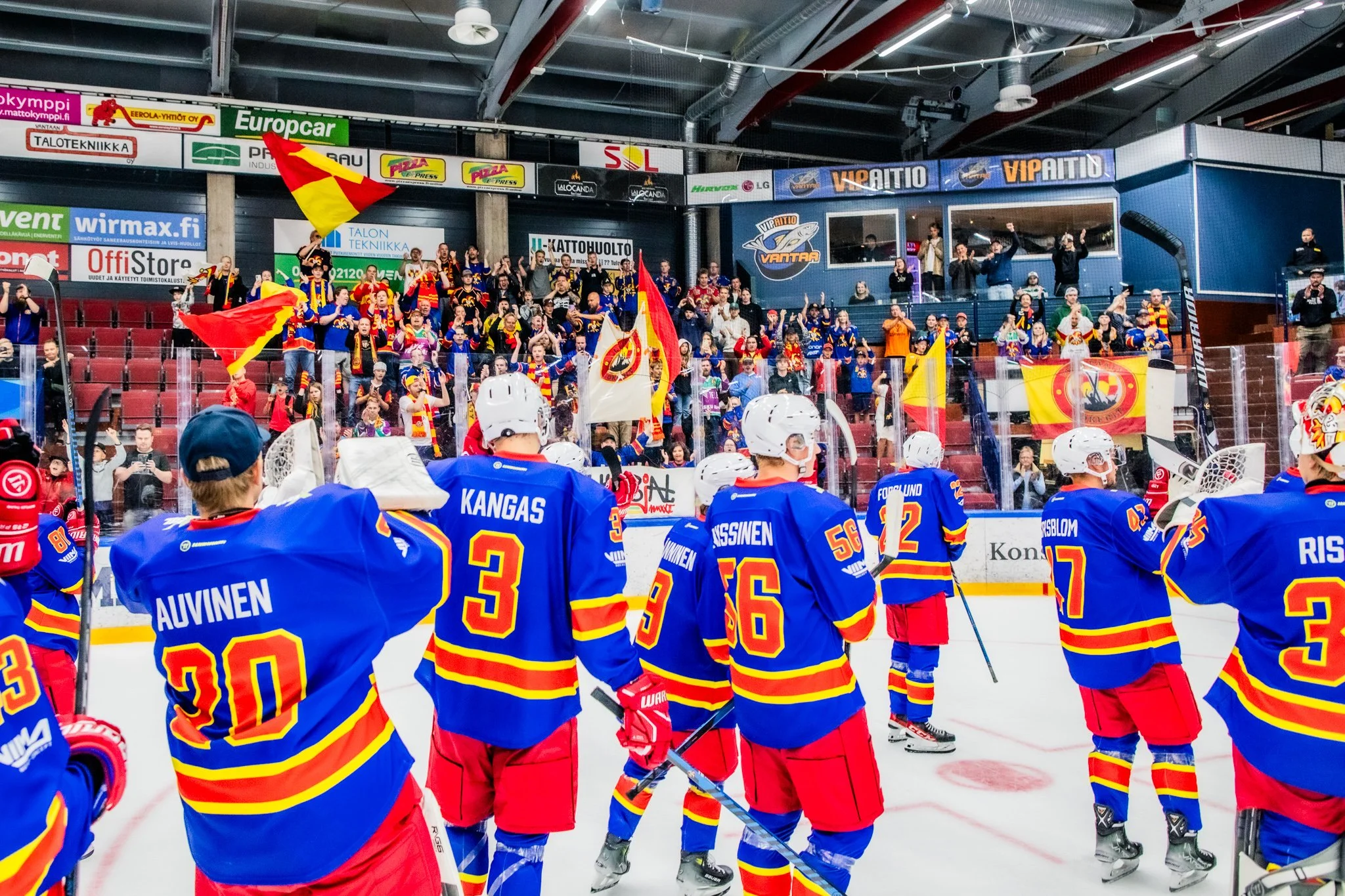 KeuPa vei jännitysnäytelmän jatkoilla - yleisöä Tikkurilassa 1671