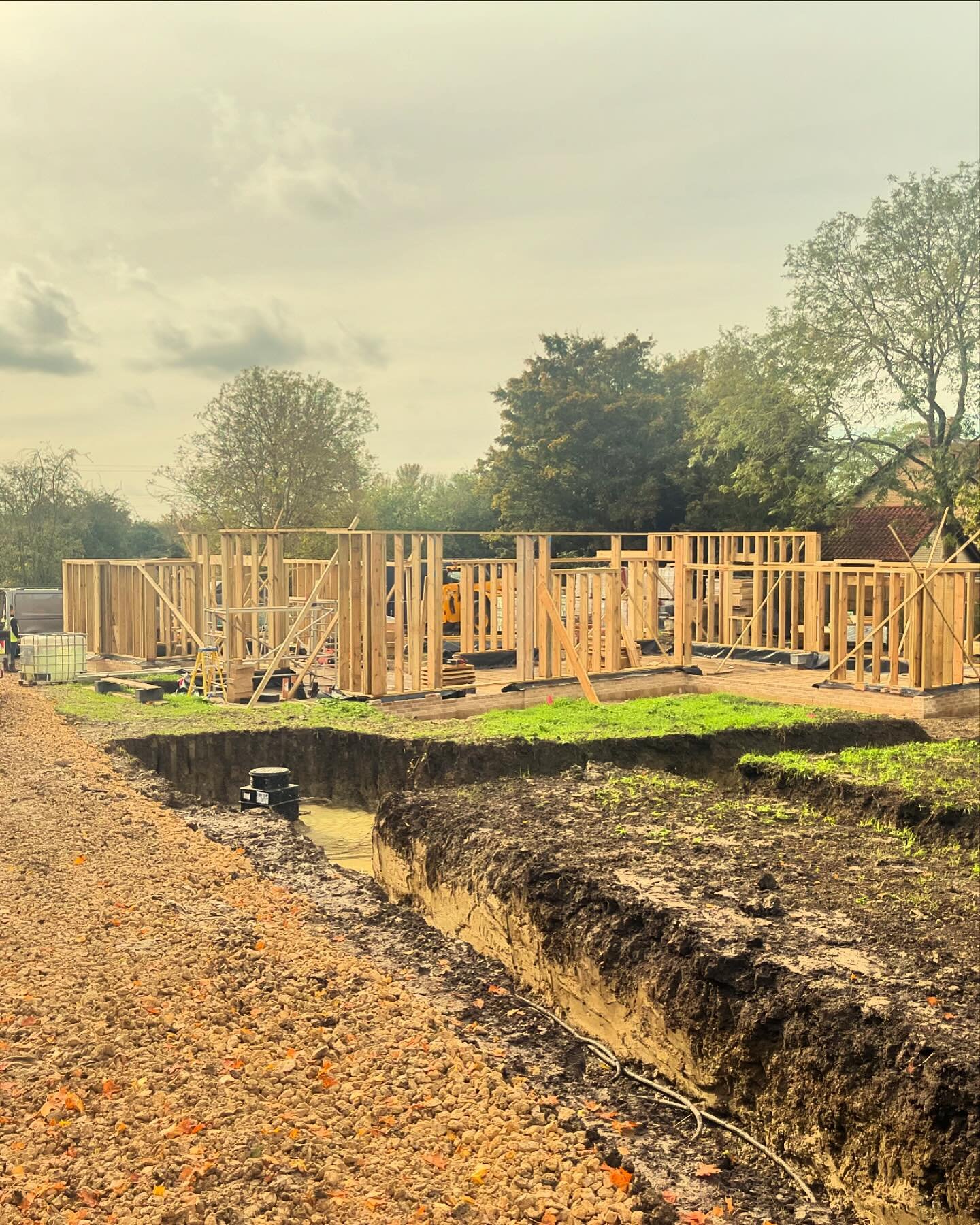.
Timbeeeeeeer...
@salmonsbrothers have been busy with our new build at Aldreth which has been putting on some timber ready for winter.
Lots more of it to come though, as the primary structure is to be entirely built from timber apart from two ste