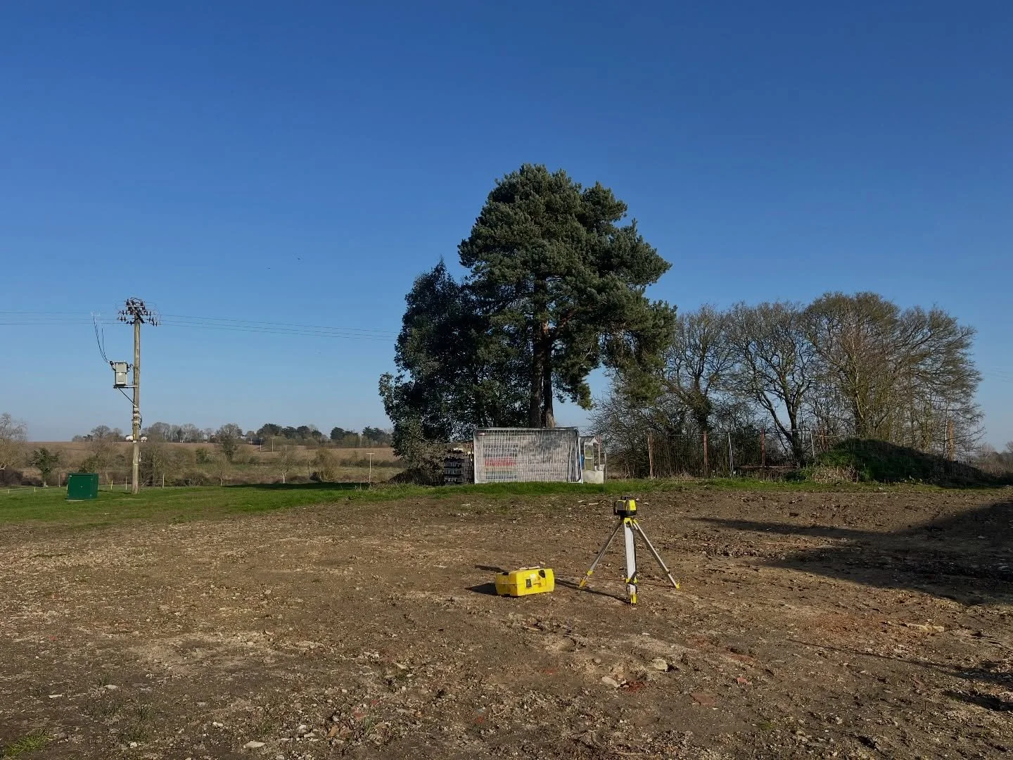 Setting-out, on site at our New Build project in Witnesham , Suffolk today with @kpm_contractsltd .
Very excited to see this one finally get going, after many years on the drawing board. 

#suffolk #newbuild #contemporaryfarmhouse #ecobuild #architec
