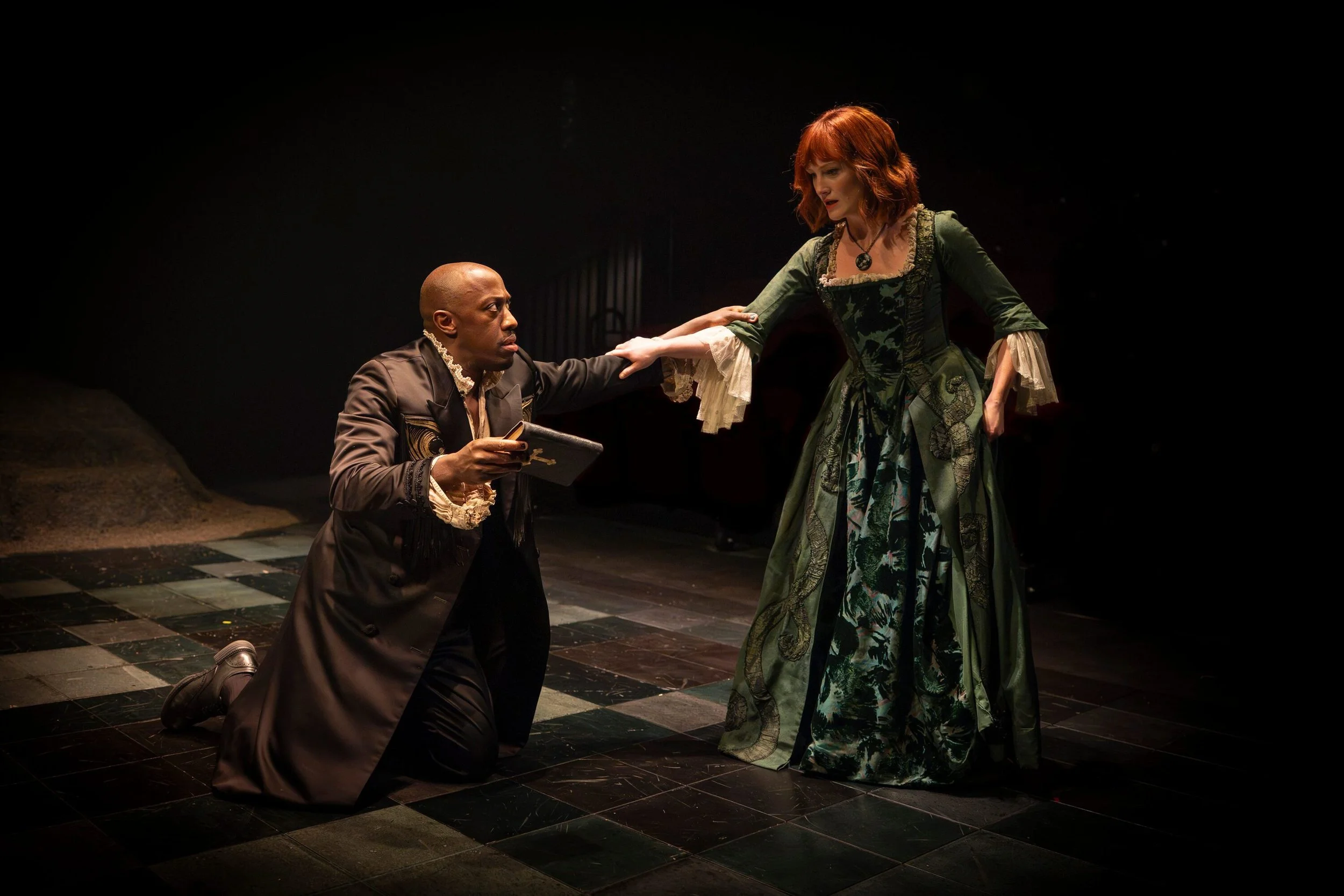 Giles-Terera-Hamlet-Eve-Ponsonby-Ophelia-in-Hamlet-at-Chichester-Festival-Theatre.-PhotocEllie-Kurttz-084-1877434574.jpeg