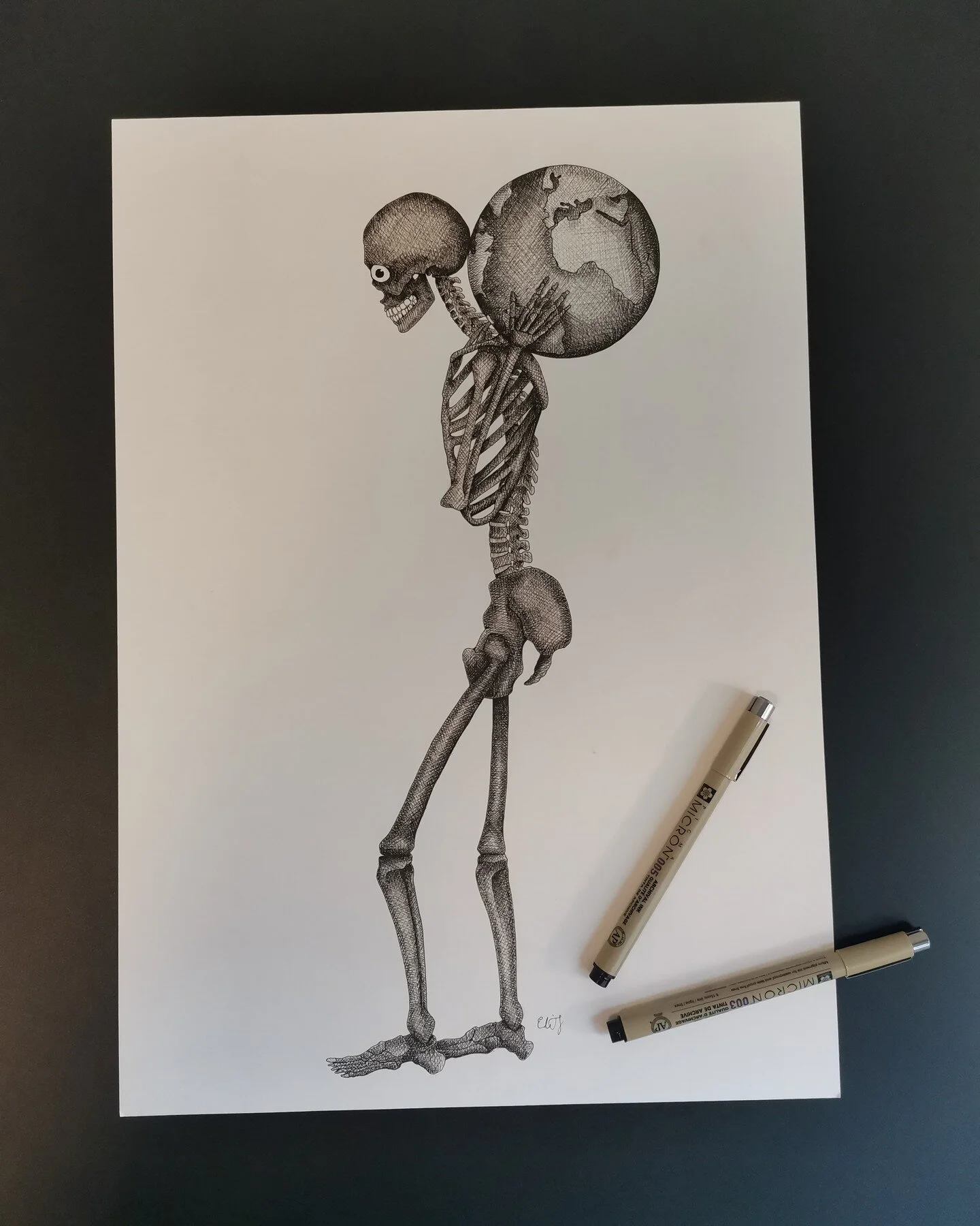 "Skeleton Atlas"
Micron pen drawing.

#skeleton #inkdrawing #dailyscketch #drawingoftheday #pendrawing #skeletondrawing