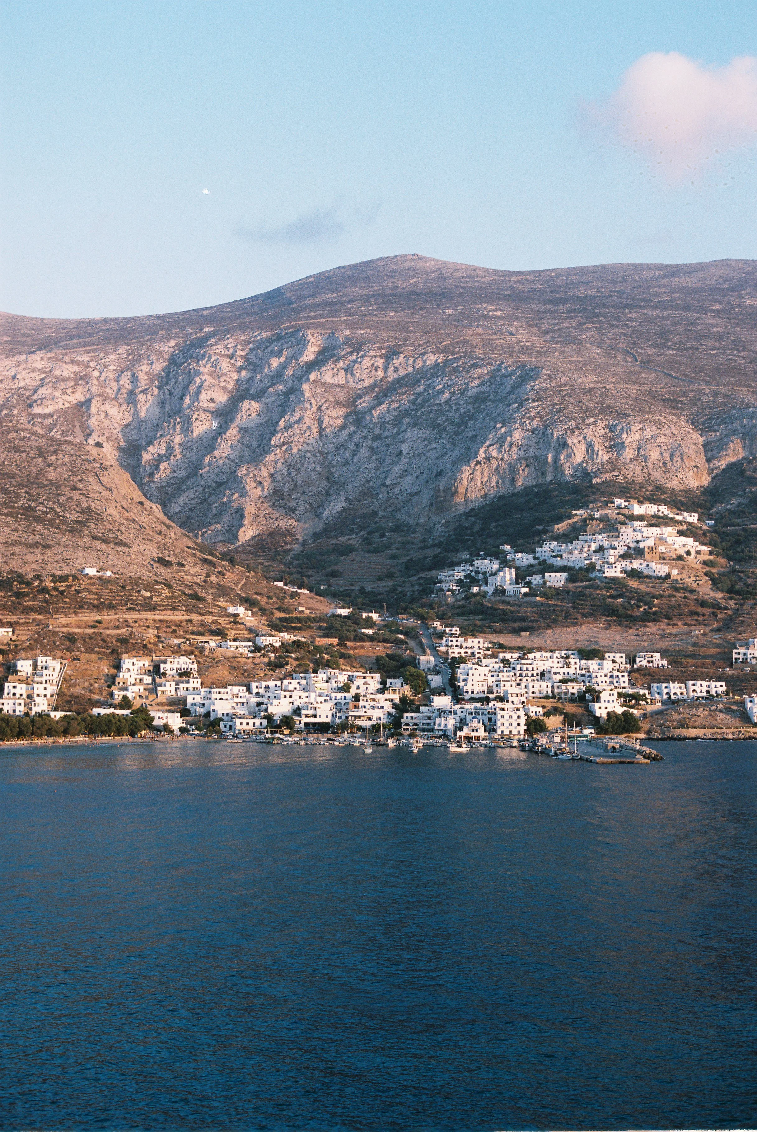 R1-02194-0003.jpg