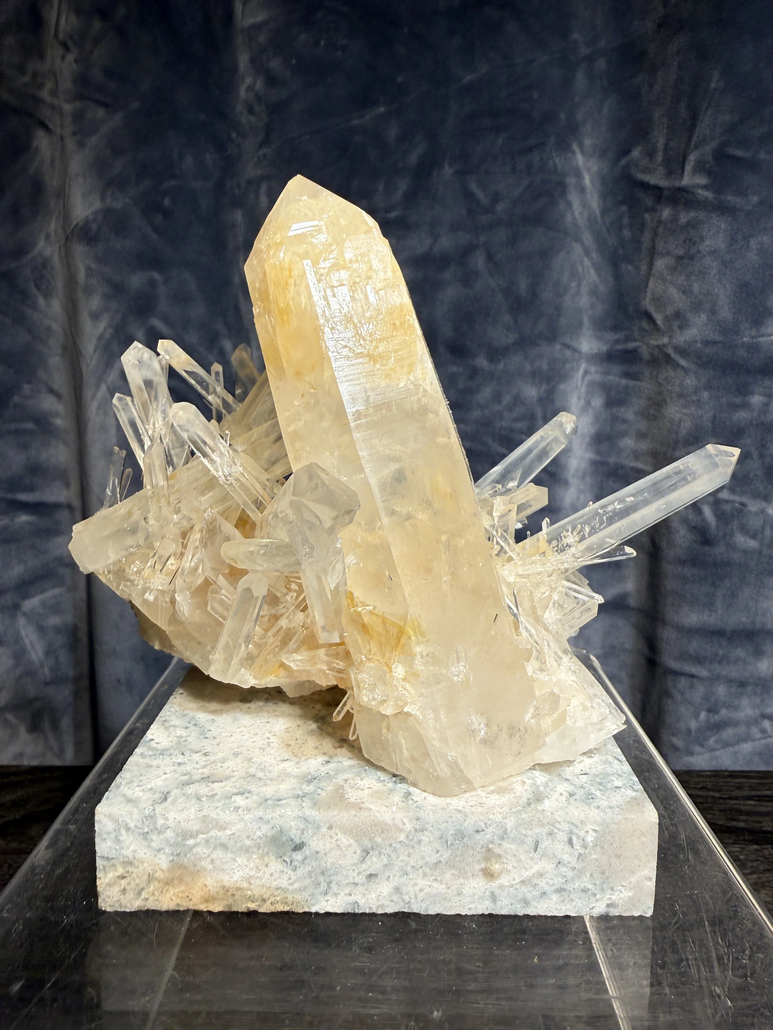 Quartz Columbian Needlepoint 1.4.JPG