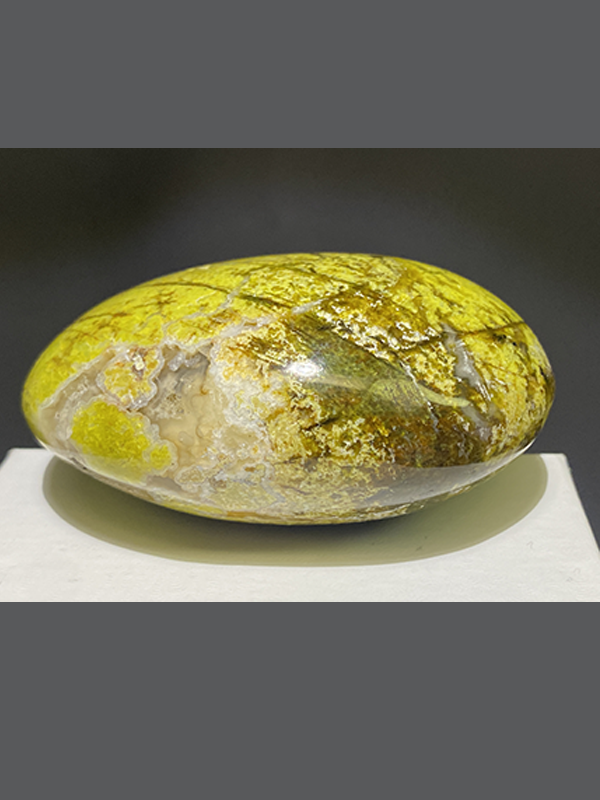 Green Opal Moonstone Palm Stone 001