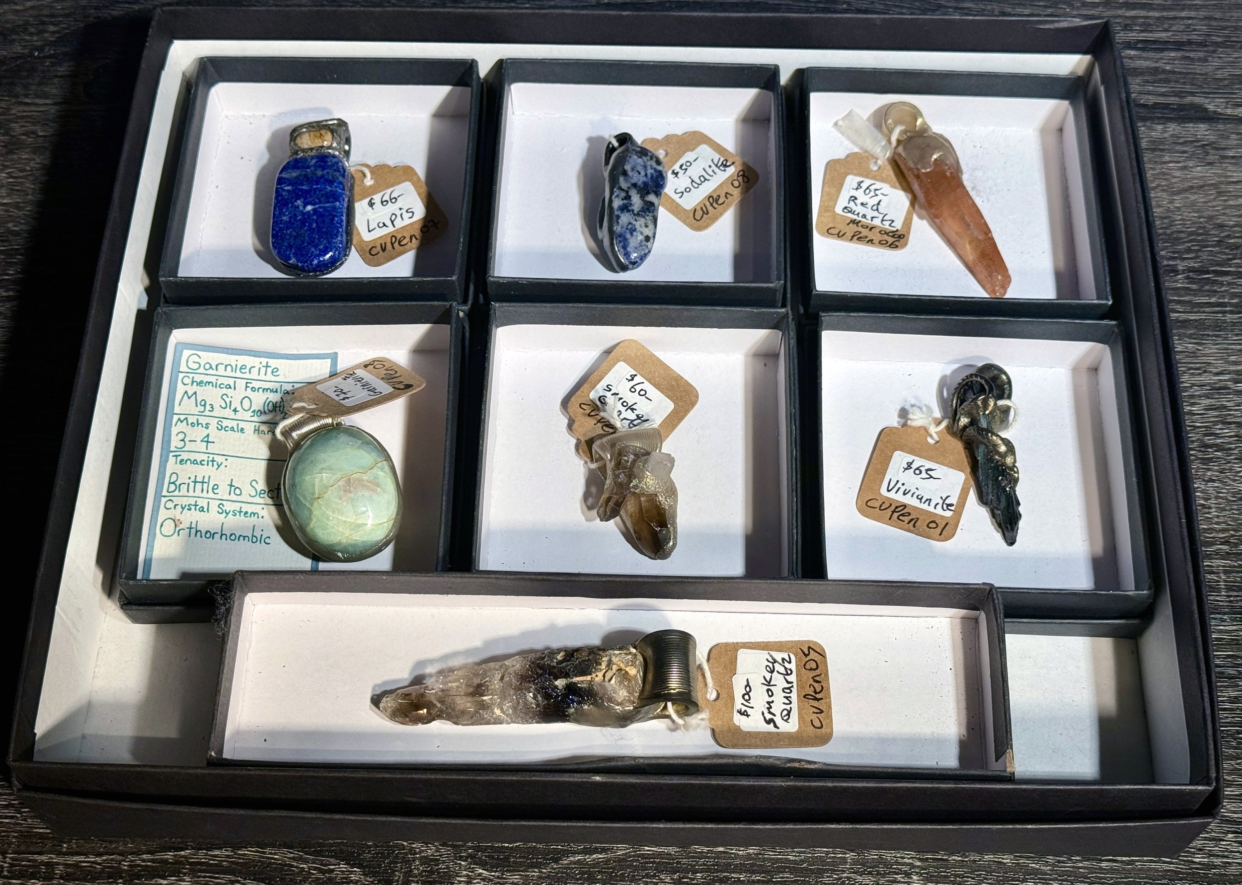 Item 5C - Pendants Crystals Mix