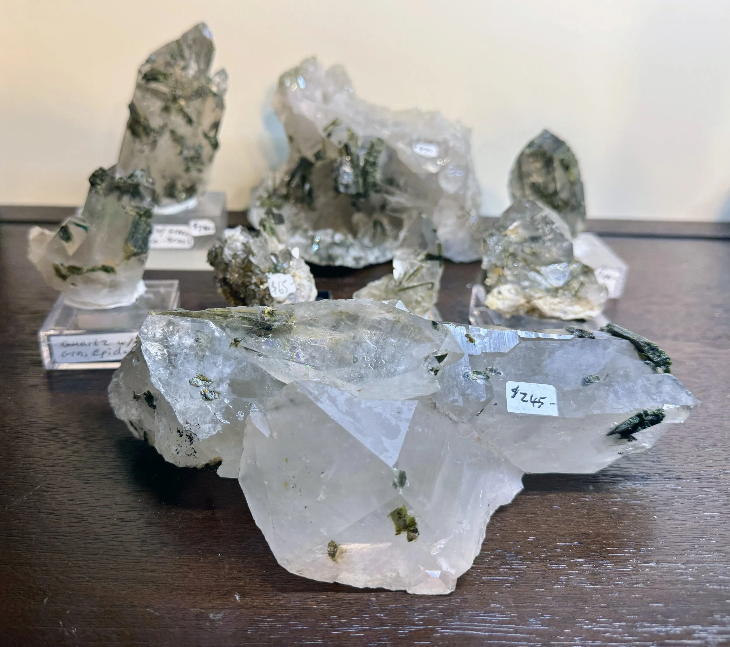 Quartz with Epidote Points.jpg