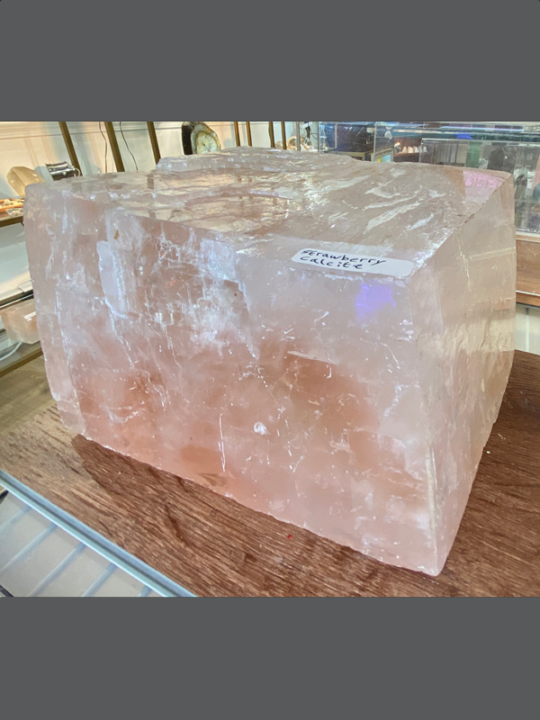 Calcite, Strawberry Lrg