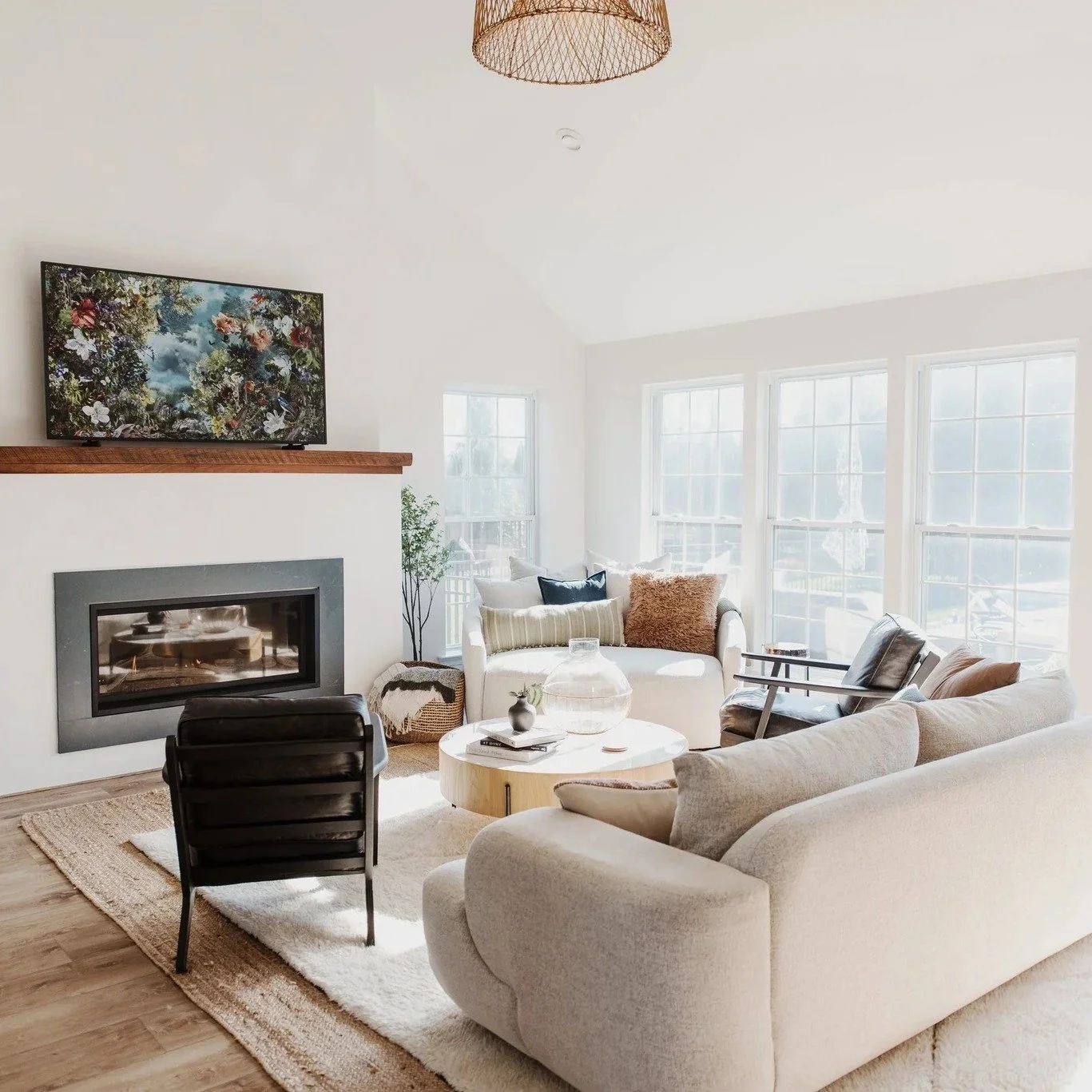 When I first sat down with the wonderful family behind our Winterberry project, their story was one I hear so often: they had a beautiful house, but it didn&rsquo;t quite feel like their home. As a busy professional couple, their first floor felt dis