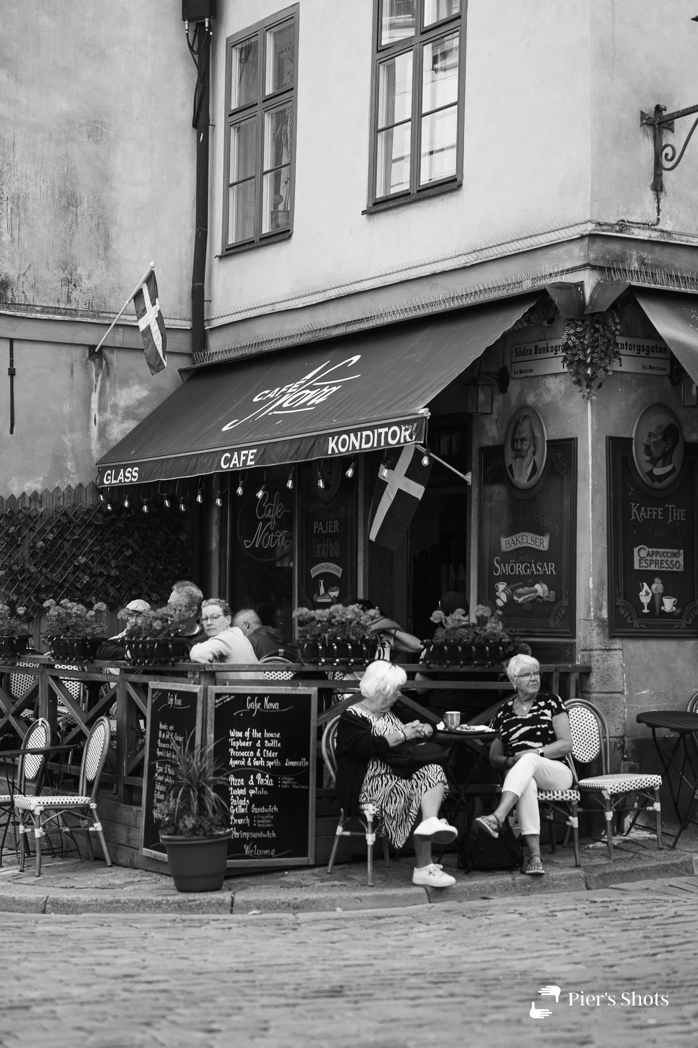 Un café senza tempo, Stoccolma