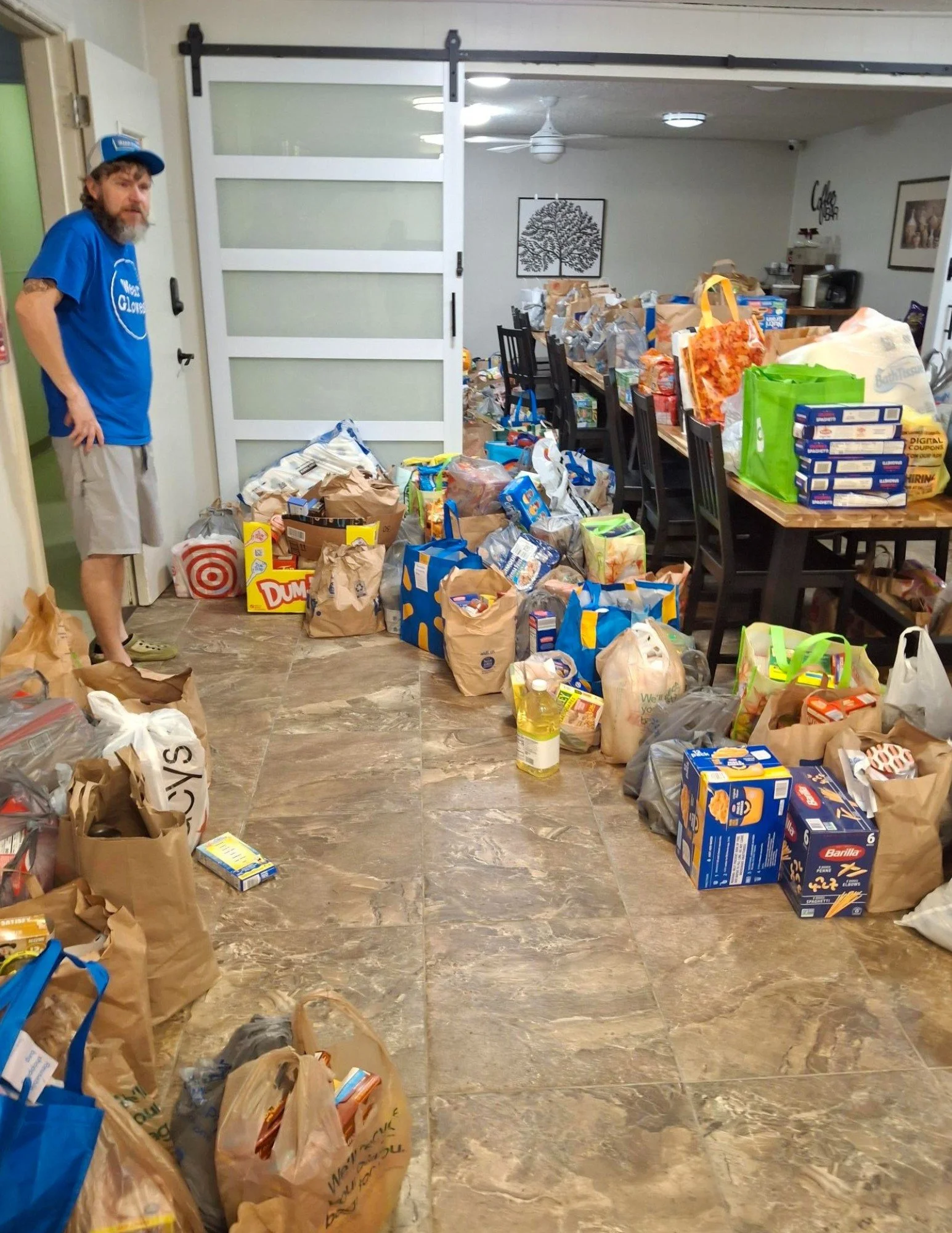 WOW! A huge thank you to @mbcocala for your incredible generosity through the Bags by the Bumper event! 

The pantry at the Dignity House is now fully stocked! We&rsquo;re amazed by the kindness of our community. Your support goes a long way. 💙

#We