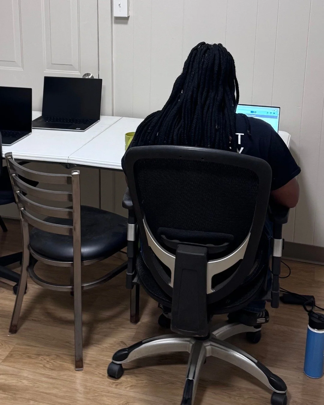 Did you know that the Dignity House has a computer lab? 

This is where our guests receive hands-on support applying for jobs, searching for stable housing, and reconnecting with family and support systems.

Thank you to the Marion County Literacy Co