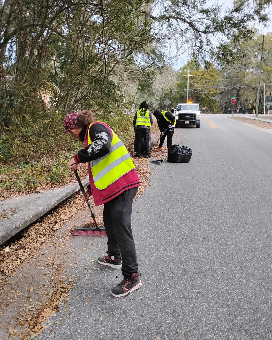 Shoutout to our drain crew for their hard work keeping our city&rsquo;s storm drains clear!

A big thank you to the @cityofocalafl for partnering with us to make it possible to provide this meaningful work while keeping our city safe and beautiful.

