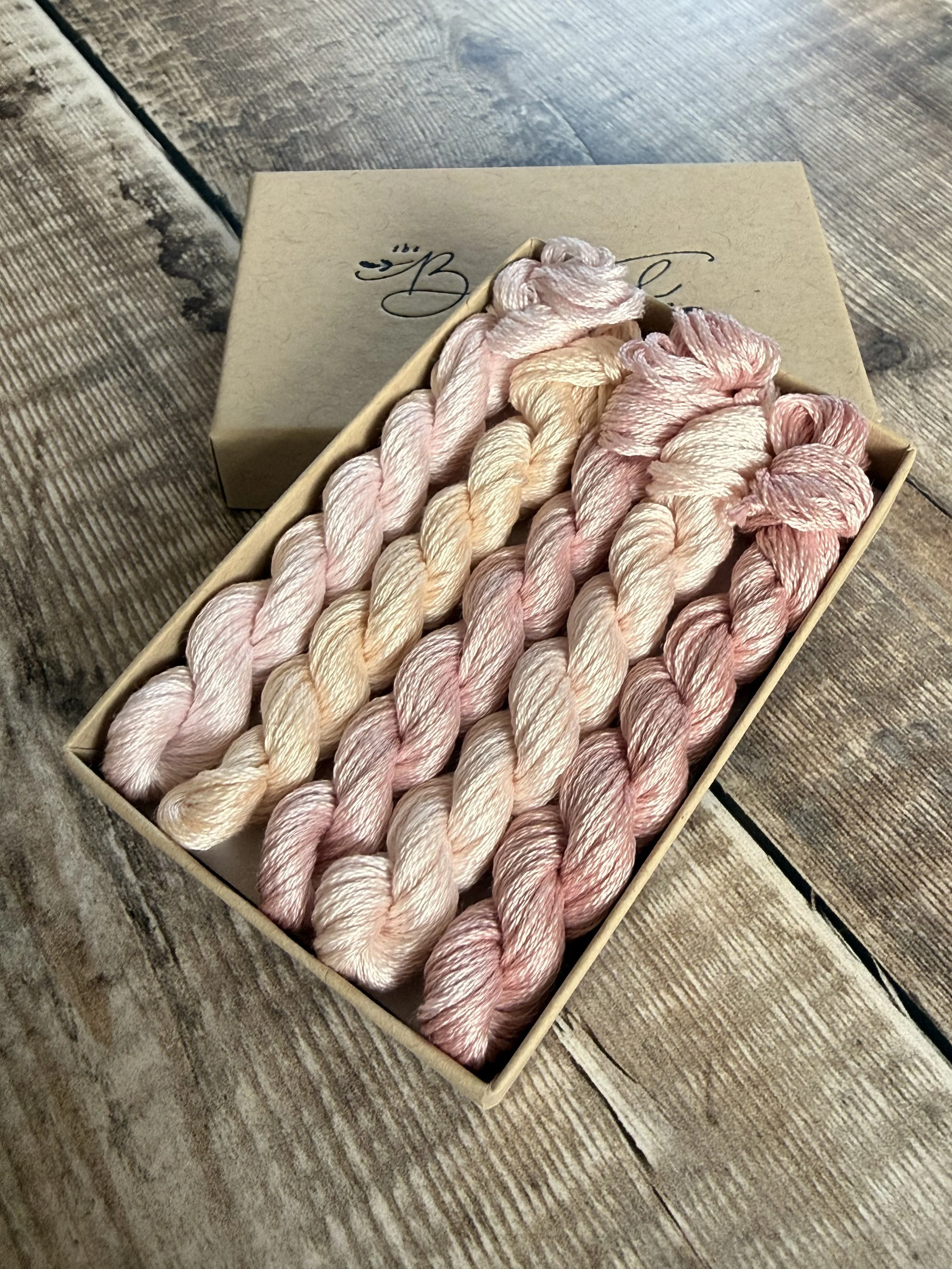 Amber Blush Thread Set