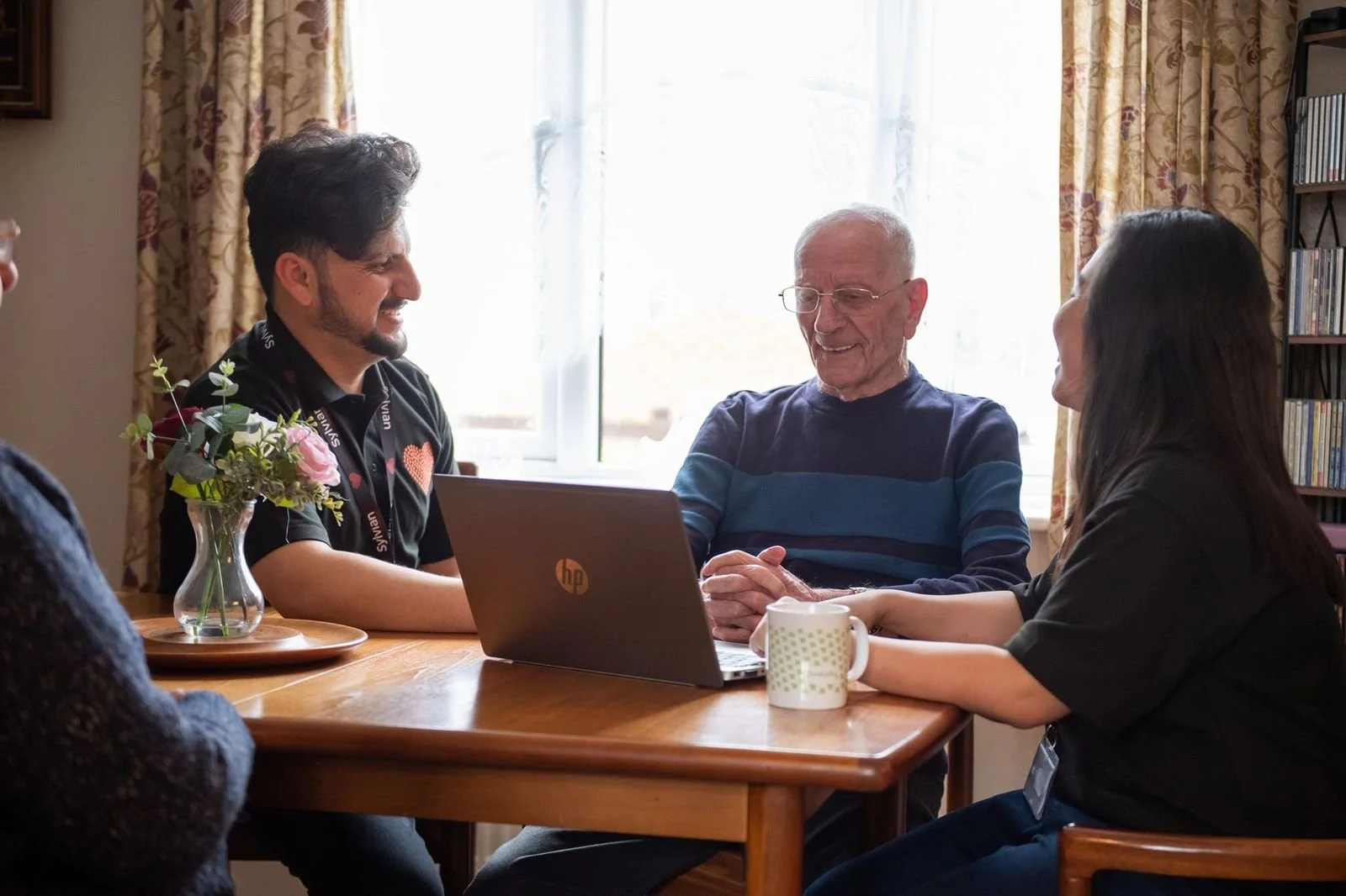 10 Warning Signs That Your Elderly Relative Needs Extra Support at Home