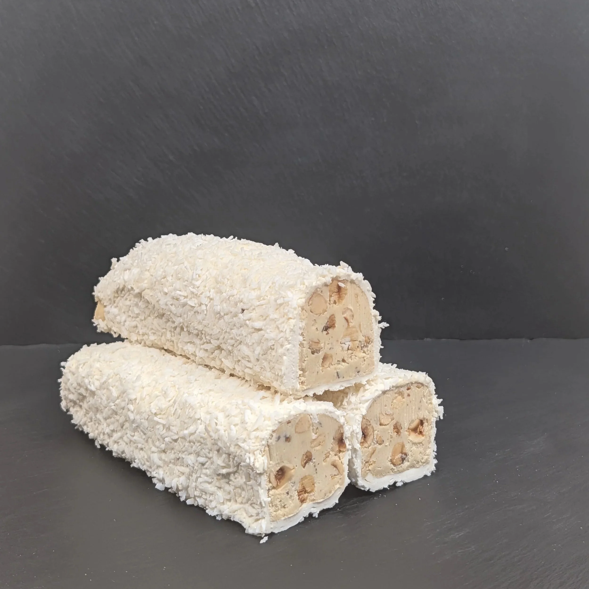 Turkish Delight "Raffaela" with Hazelnut Cream & Coconut