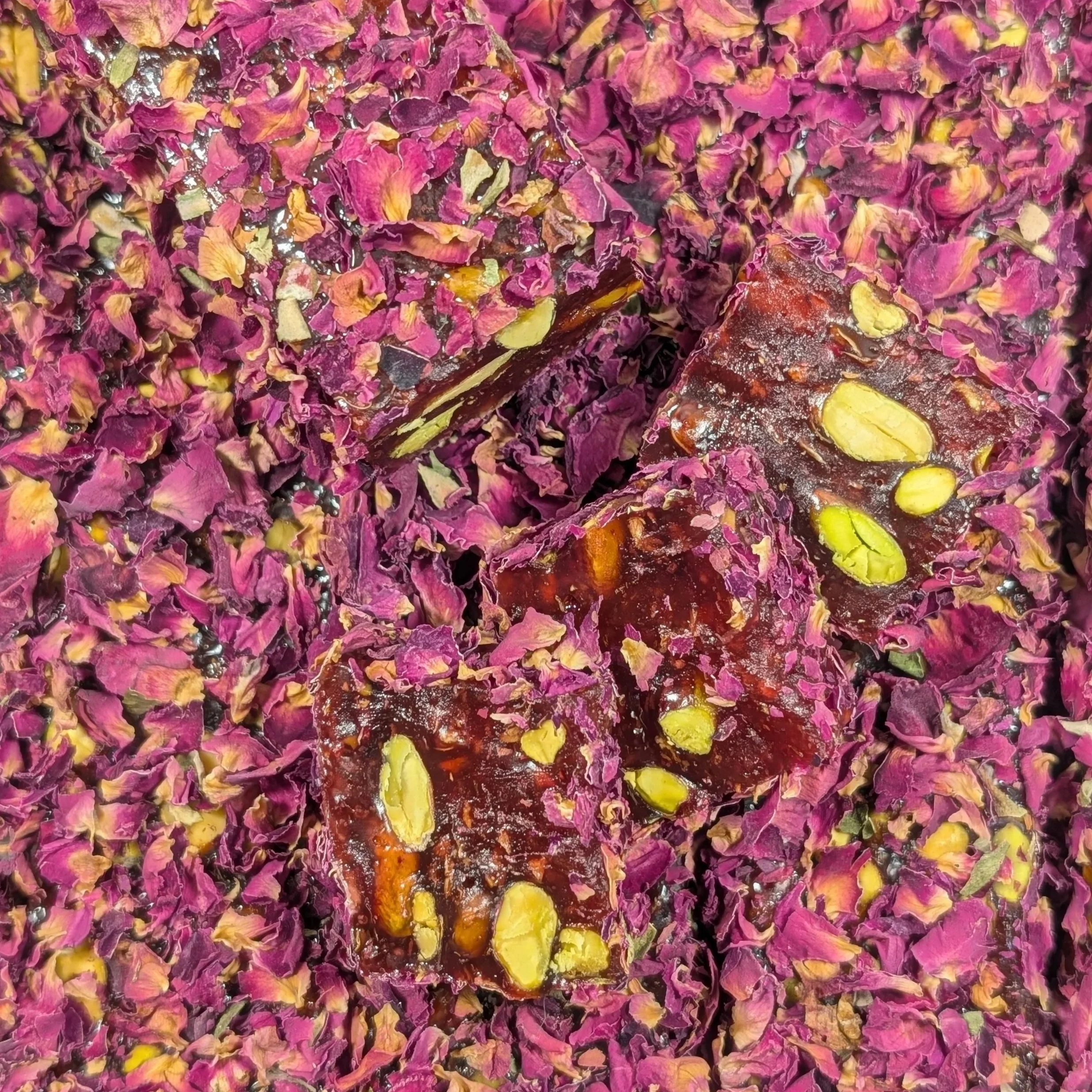 marveli-pomegranate-pistachio-rose-turkish-delight-2.jpg.jpg