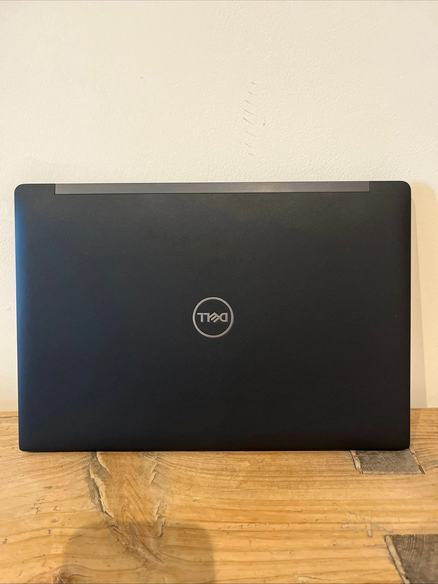 Dell Latitude 7390 i7 8th Gen, 16gb Ram, 256 Gb SSD Charger