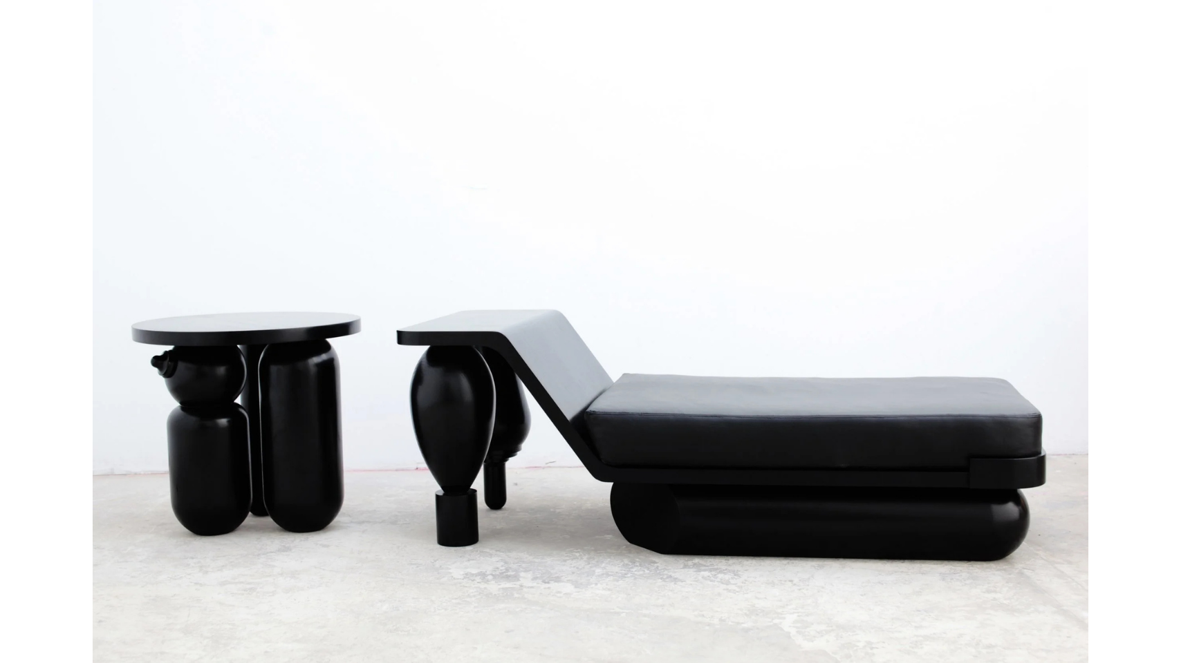 The 'Negress'. A chaise lounge conceptualised by artist Simone Brewster. The 'Negress' is a scupltural furniture that now features as a part of the Smithsonian collection.