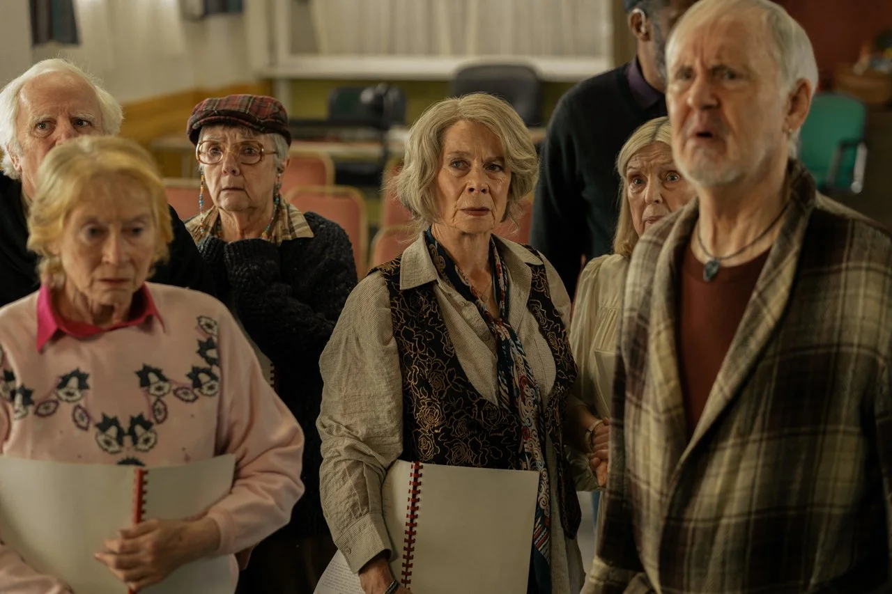 Celia Imrie as Gloria
