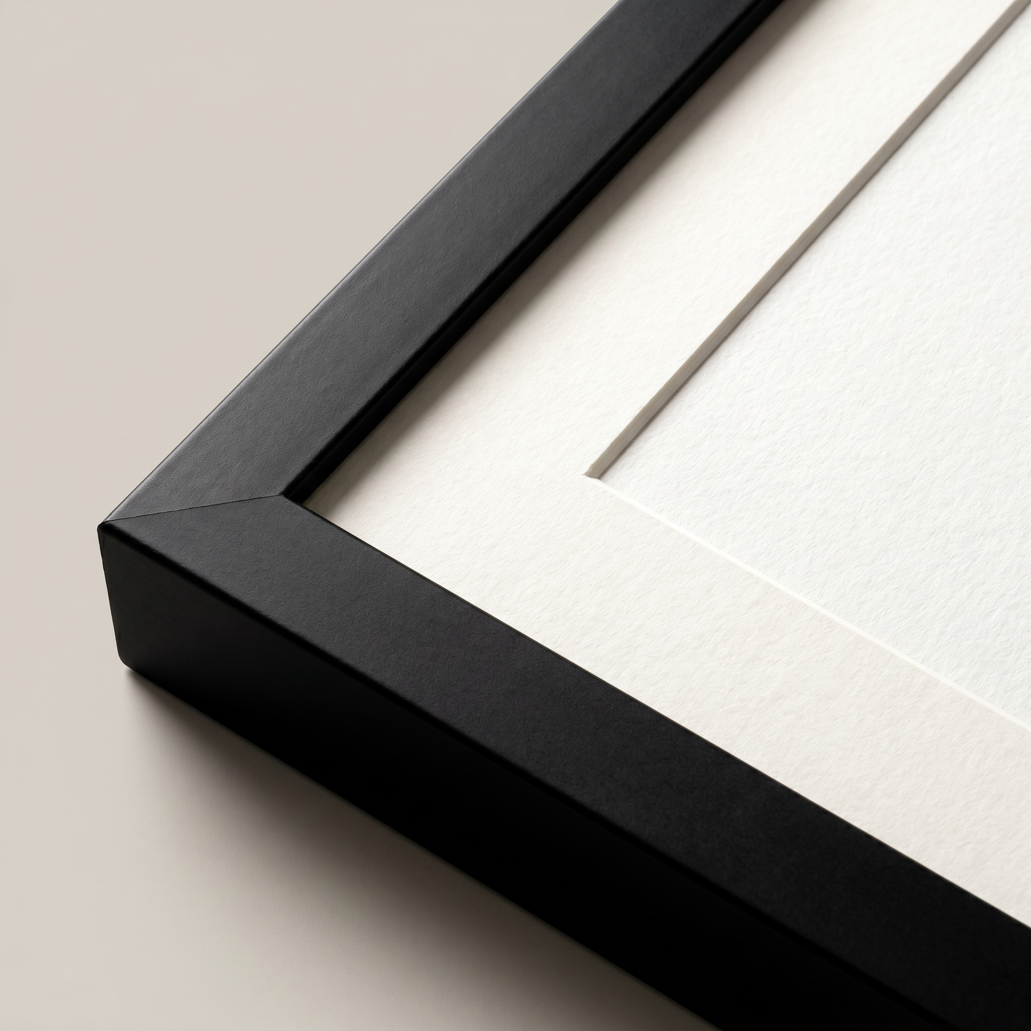 close up angolo cornice ecom.png