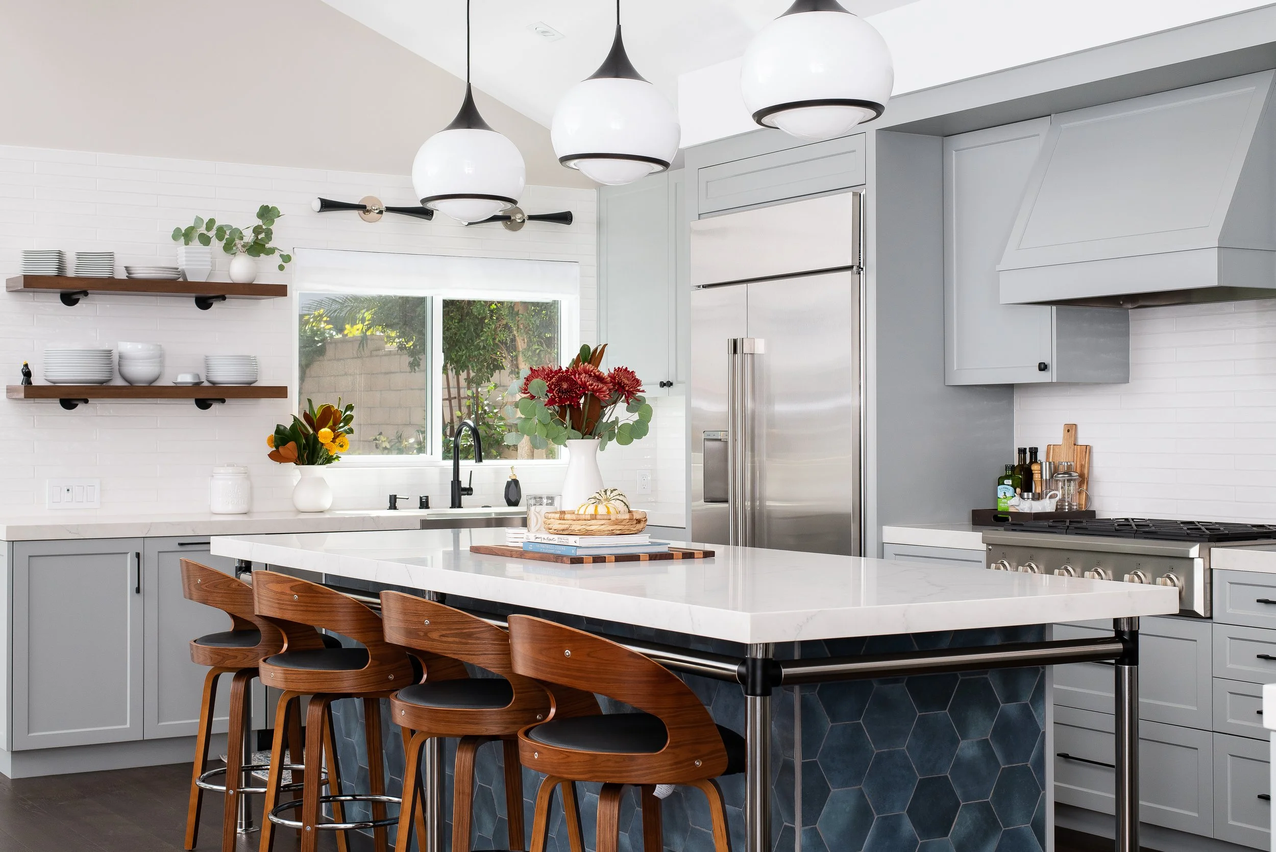 Kingsdale Modern Kitchen Remodel - Huntington Beach