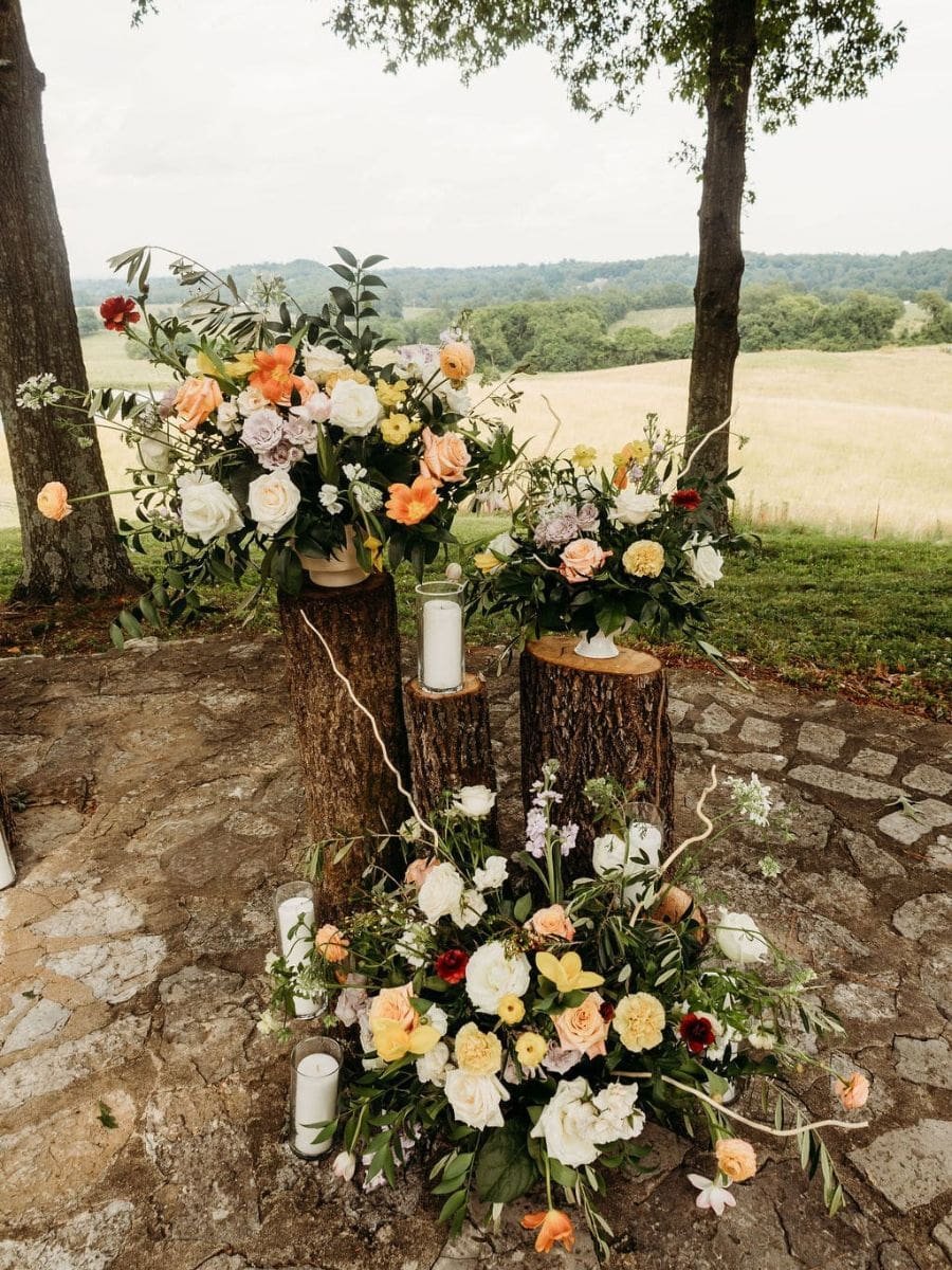 Colorful Outdoor Wedding in Tennessee - Beautiful Things Floral and Design - Nashville Wedding Florist (4)-min.jpg