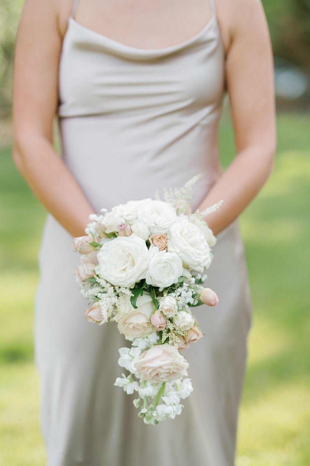 nashville wedding florist - all white wedding flowers 11.jpg