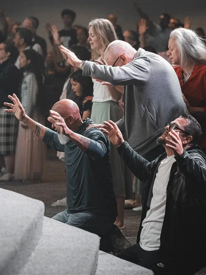 prayer-worship_Parkway-Church_Oak-Creek-WI+%284%29.jpg