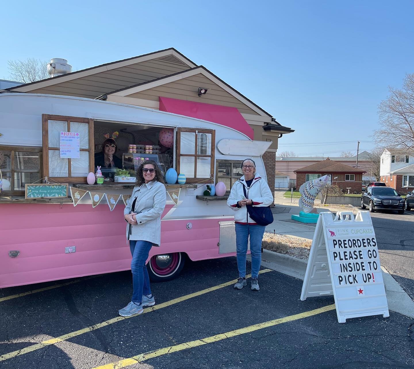 Happy Easter! The trailer is back with treats and coffee along with the store front being stocked with goodies for everybunny! We are here til 2, hop on over! 🌷🌞🪺#pinkelephantcupcakes #shopsmall #eastertreats #weloveourcustomers #pinkpinkpink #stc
