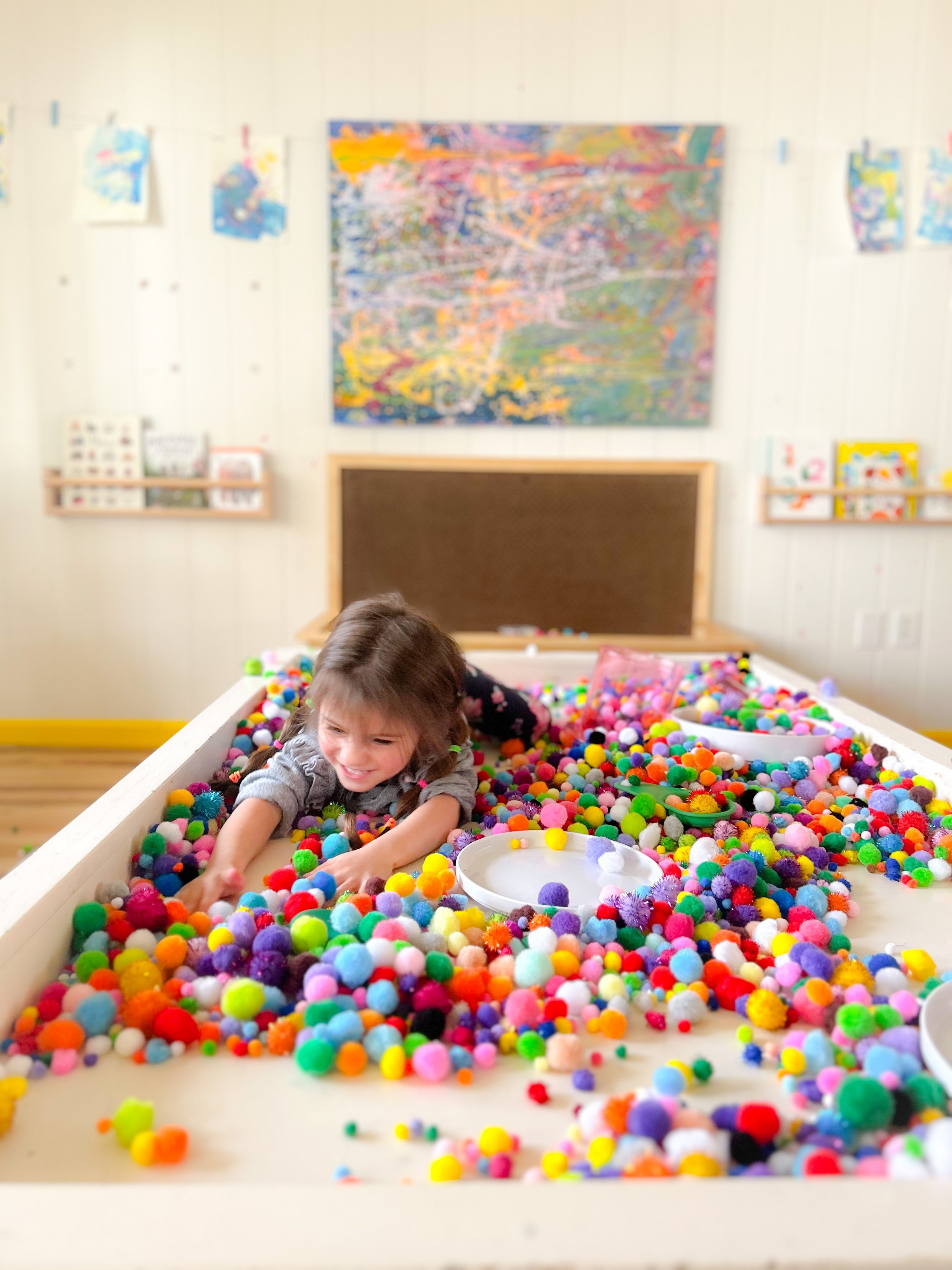 toddler playing at sensory art class