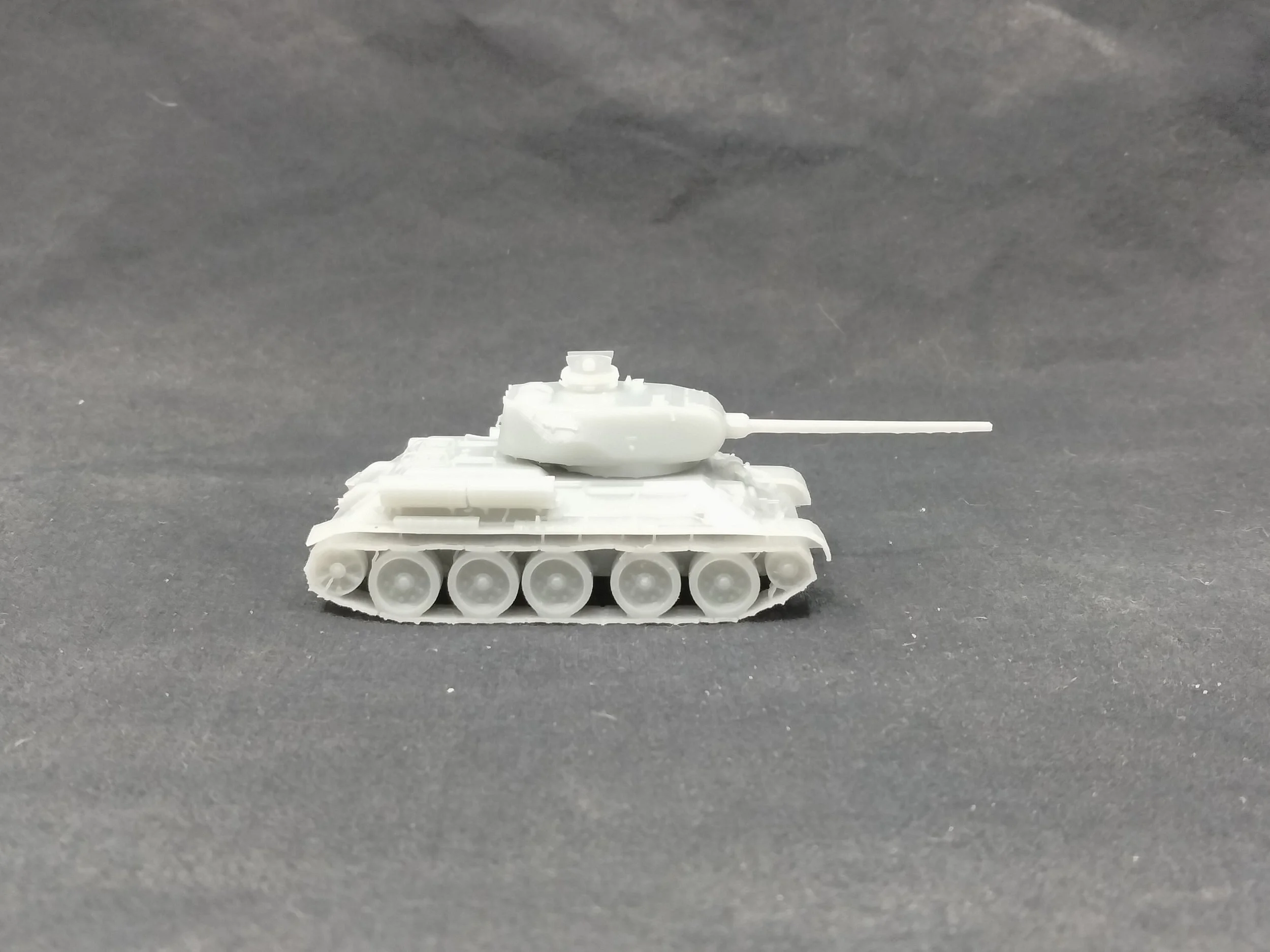 T-34-85 m A.jpg