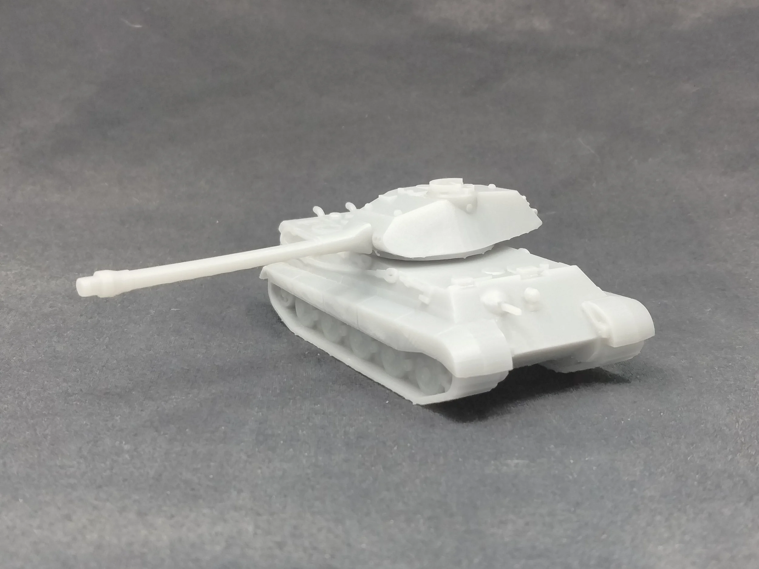 Porsche Tiger 2 B.jpg