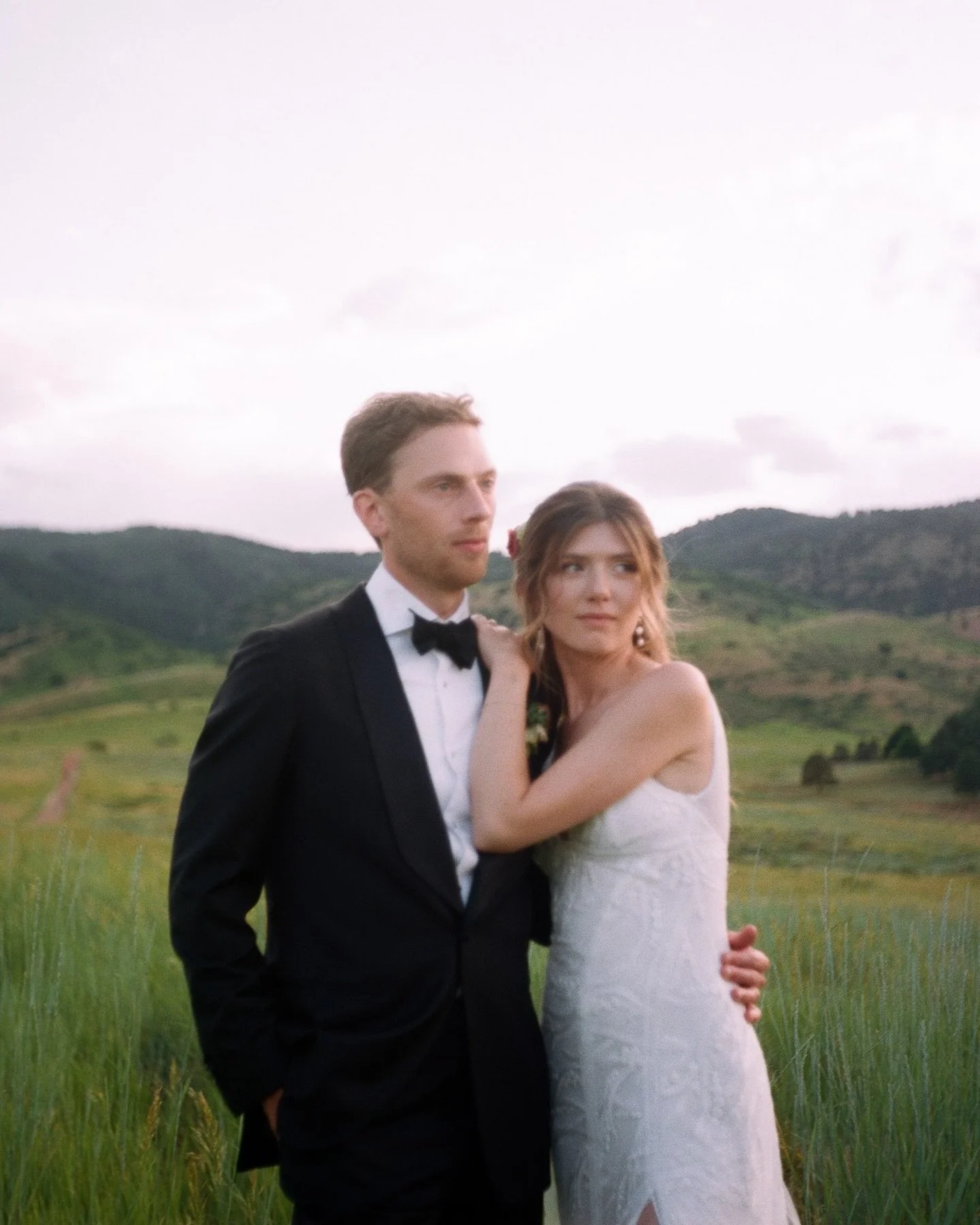 A little bit of everything from Audrey &amp; Tim&rsquo;s Day. 

I used to run around this valley as a teen playing cops and robbers or taking our homecoming/prom photos with these hills behind us and now I get to run around documenting love in the sa