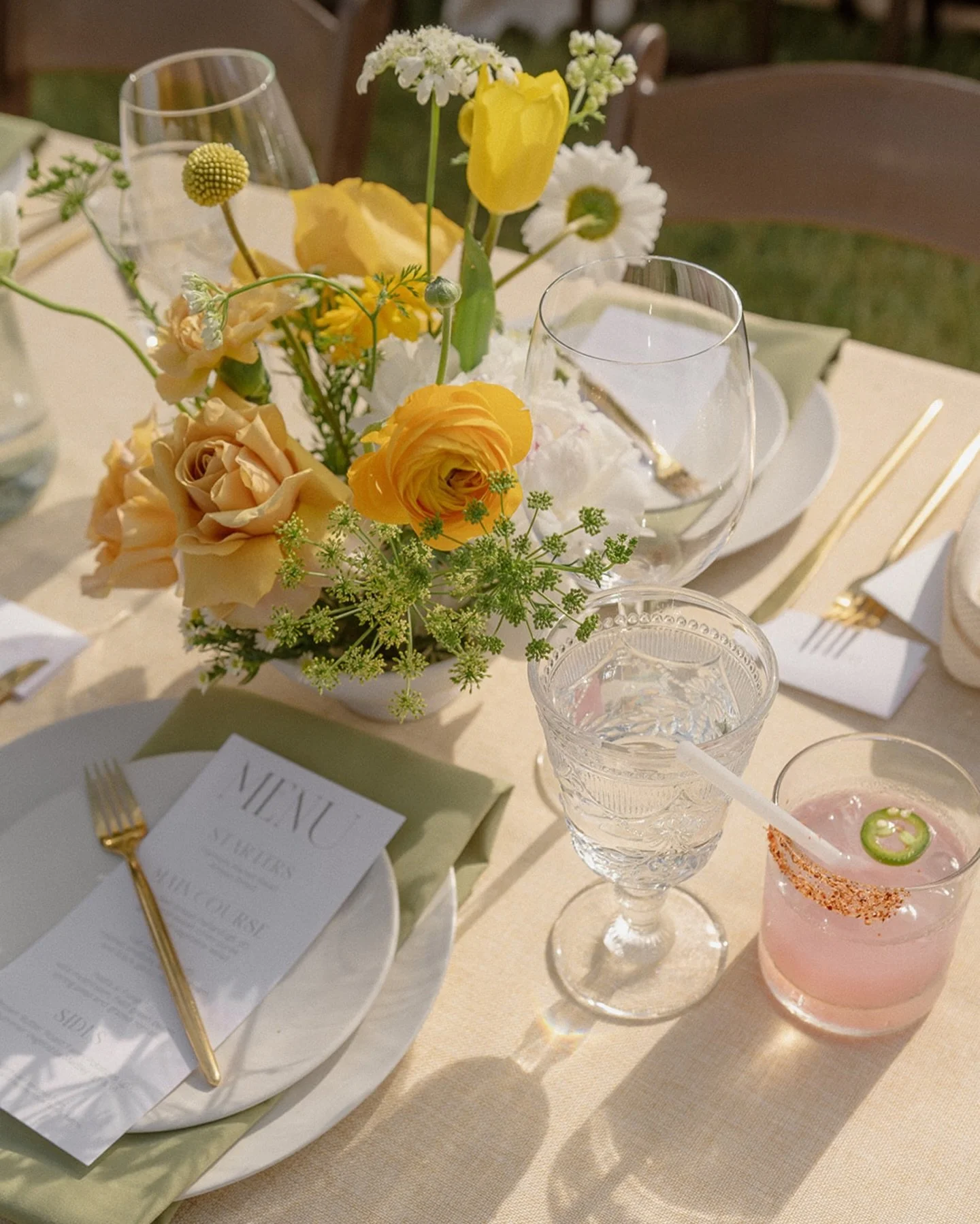 I miss summertime at the @lyonsfarmette . Officially ready for warm days, beautiful blooms, and wedding day joy 🌸🌷☀️.

Venue: @lyonsfarmette 
Planning: @heirloomeventsdesign 
Catering: @sugarpinecatering 
Florist: @plumeandfurrow 
Dj: @mountainsoun