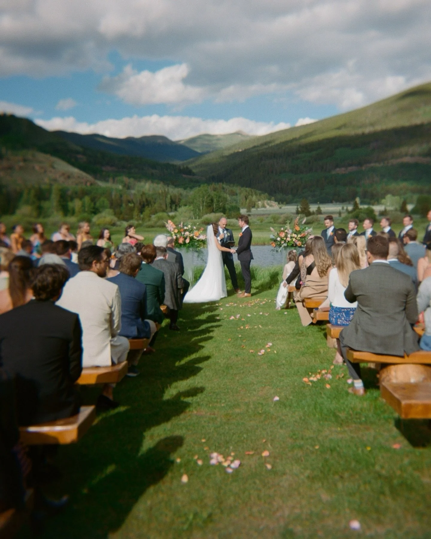 Mountain view&rsquo;s, surrounded by water and the people they love most. What Colorado mountain wedding dreams are made of. 

Whether you are planning something big or small, in the mountains ir the city, now booking intentional and design forward w