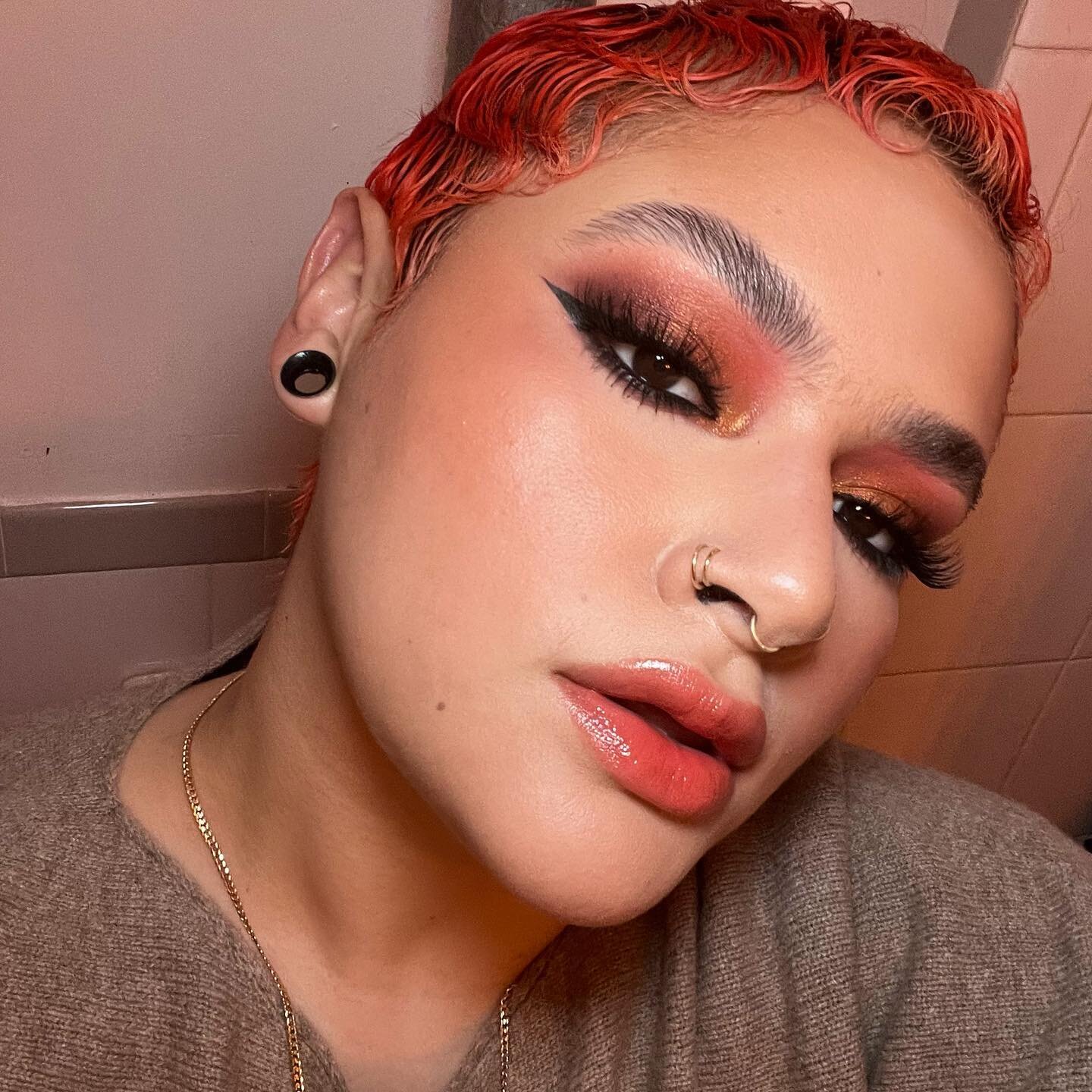 zoom into that wing i know u want to! 😛